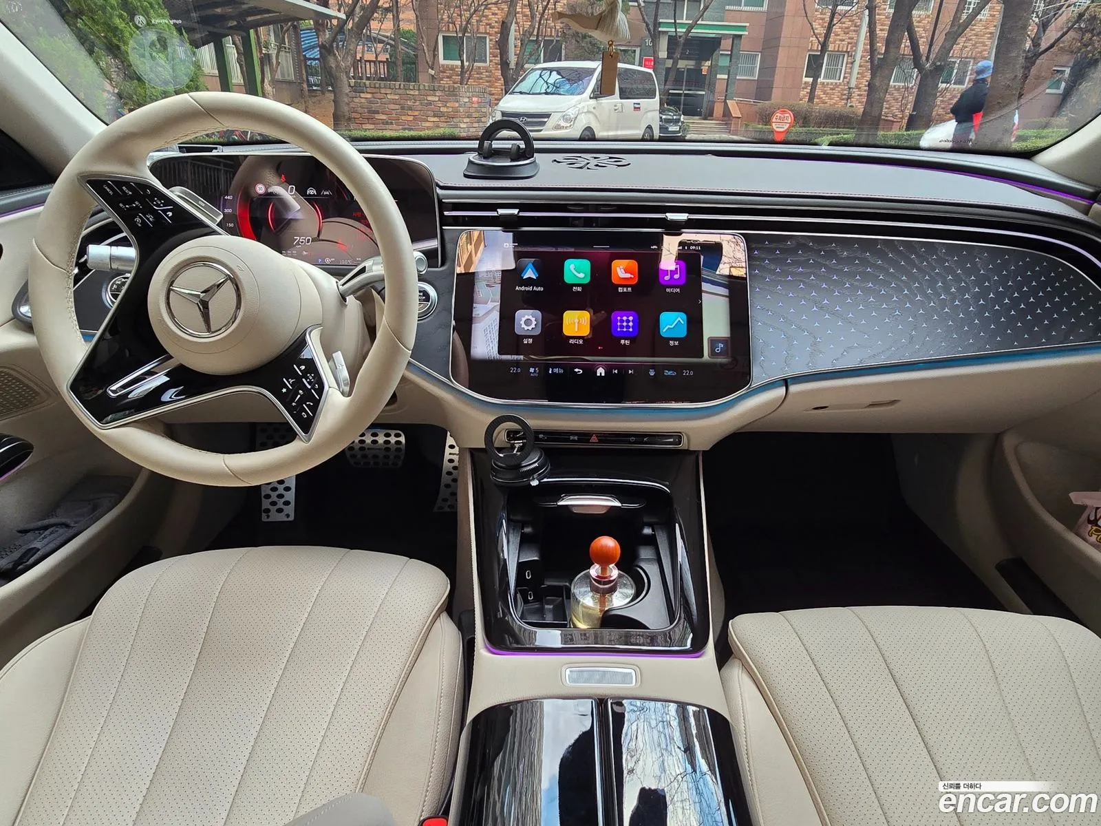 Mercedes-Benz E-Class W214 2024 — 3