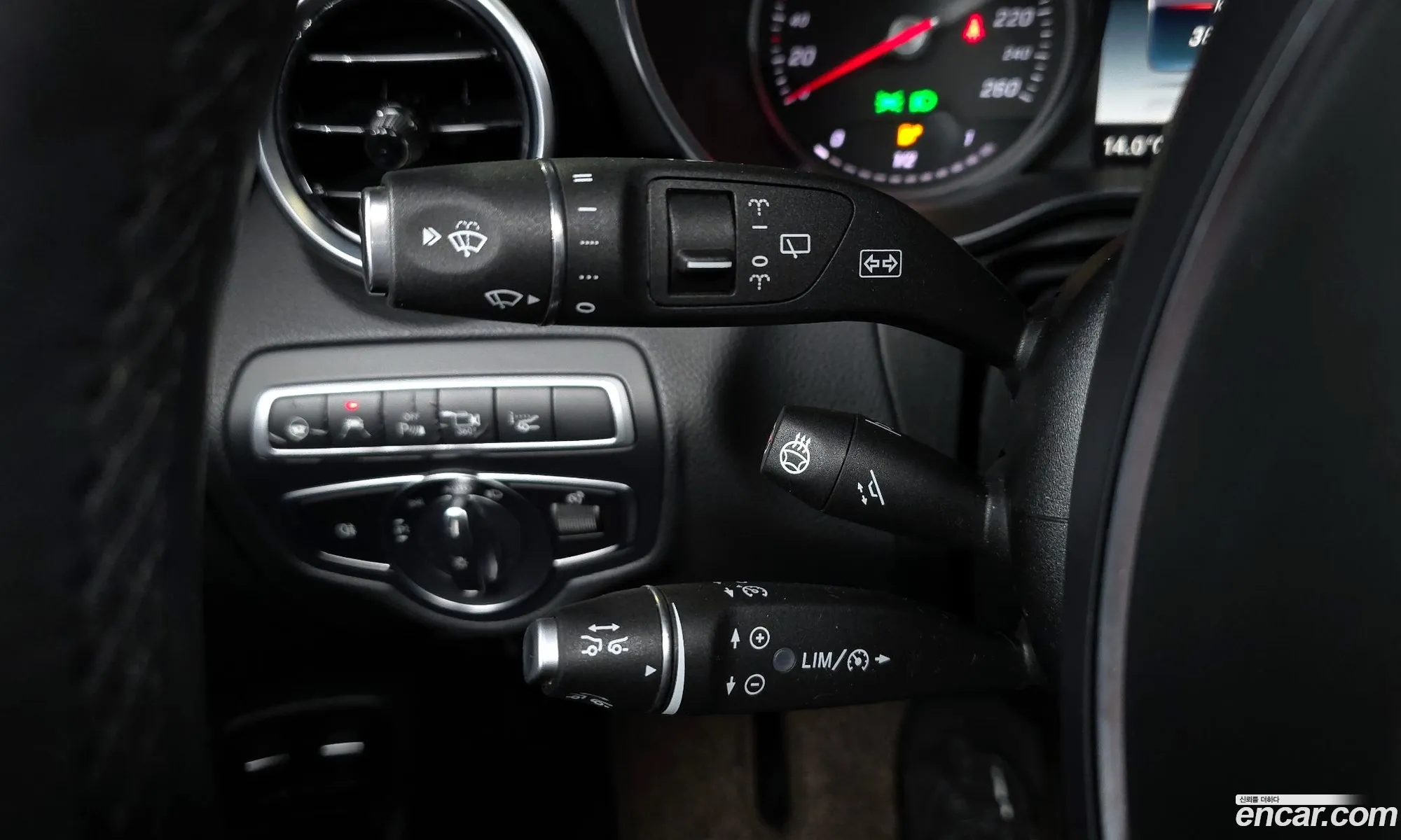 Mercedes-Benz GLC-Class X253 2018 — 13