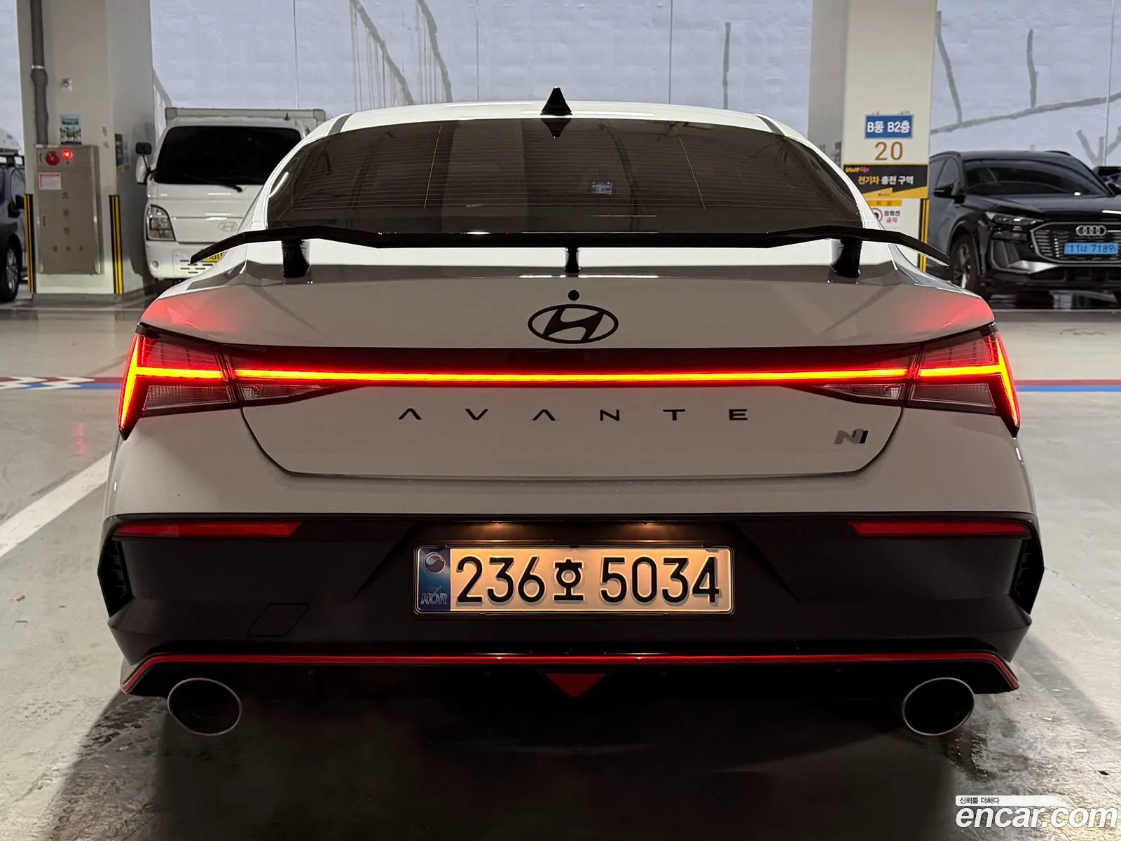 Hyundai Elantra 2025 — 8