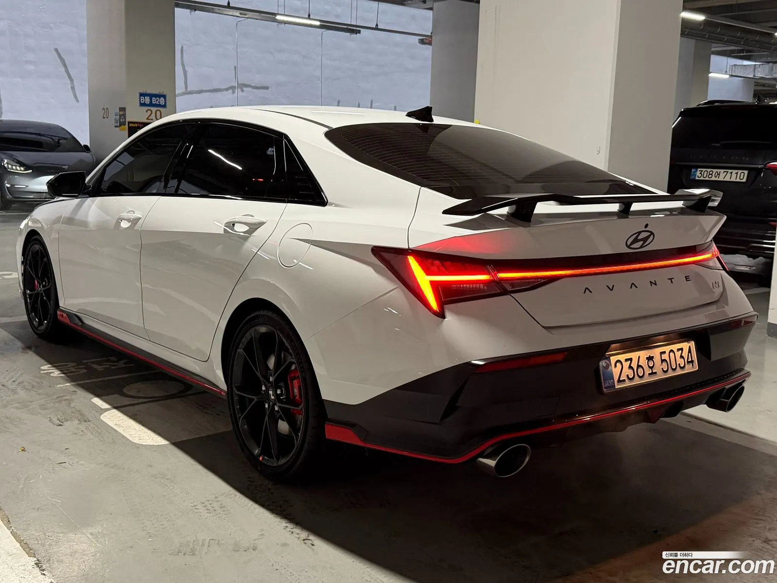 Hyundai Elantra 2025 — 3