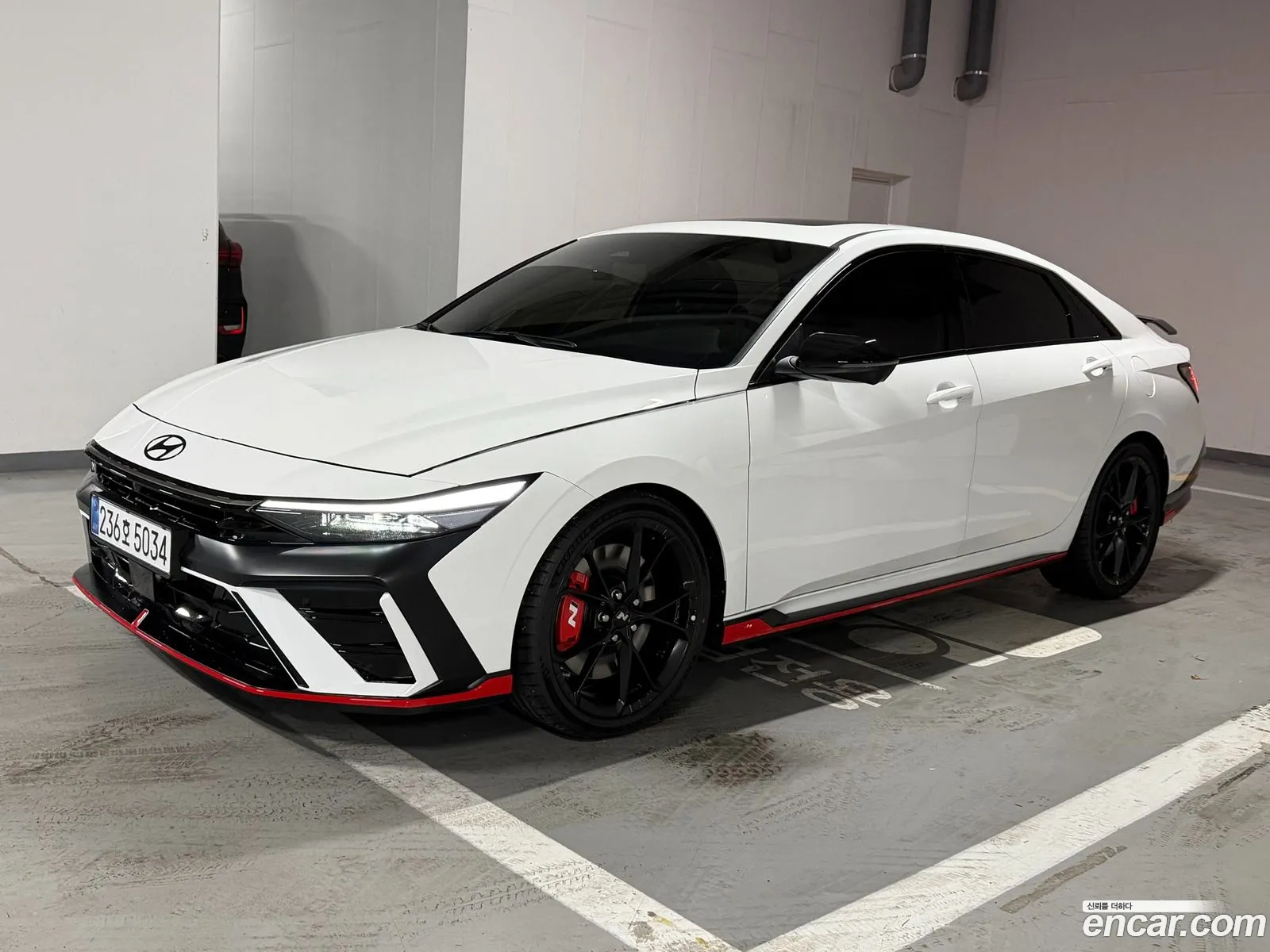 Hyundai Elantra 2025 — 16