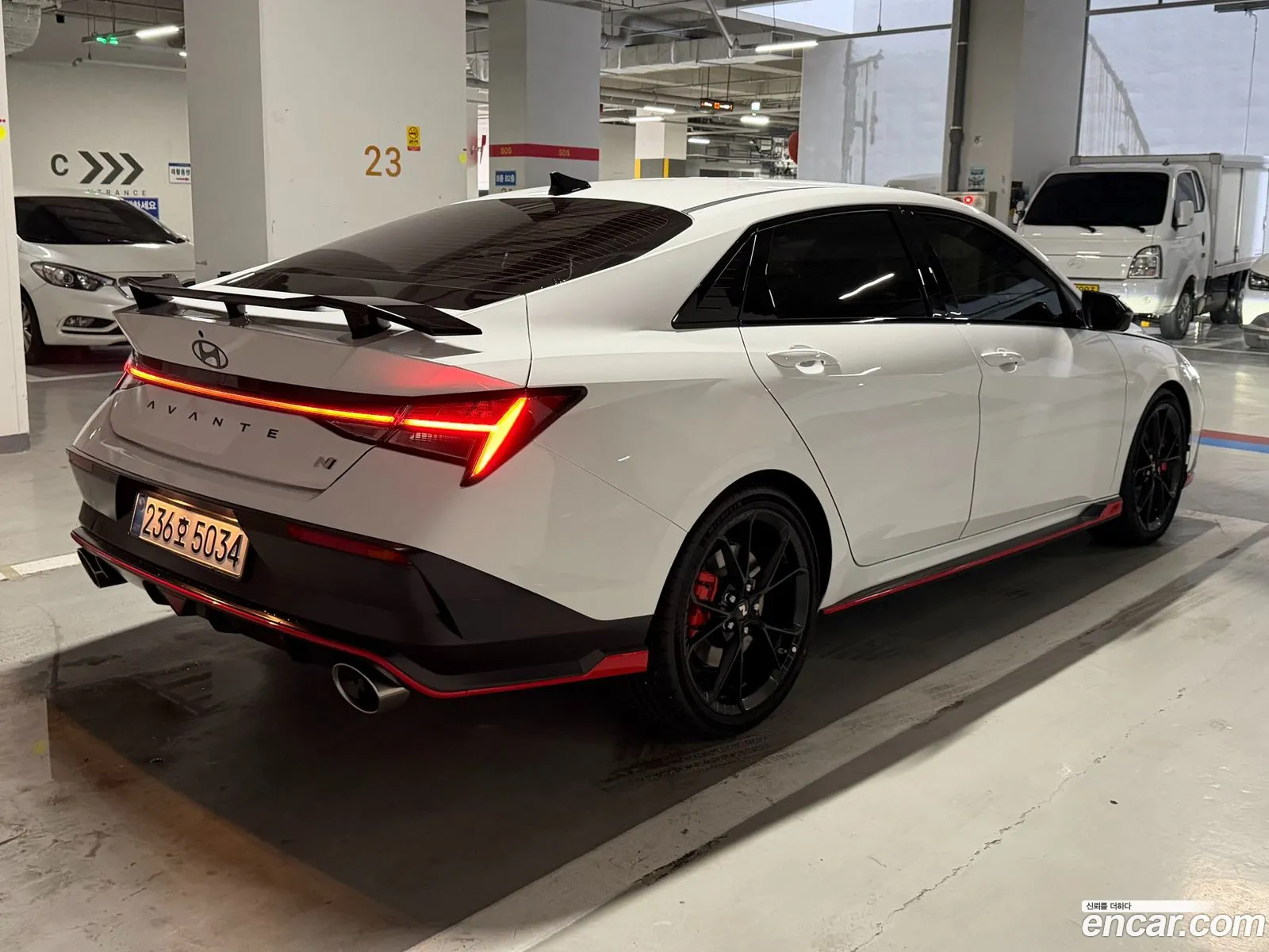 Hyundai Elantra 2025 — 11
