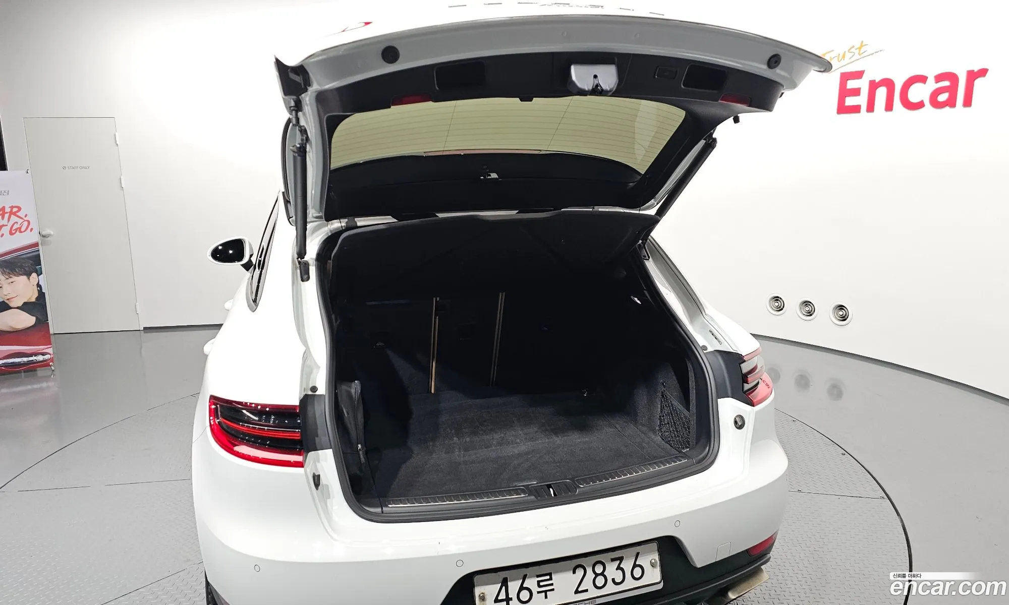 Porsche Macan 2018 WP1AA2959JLB22849 — 8