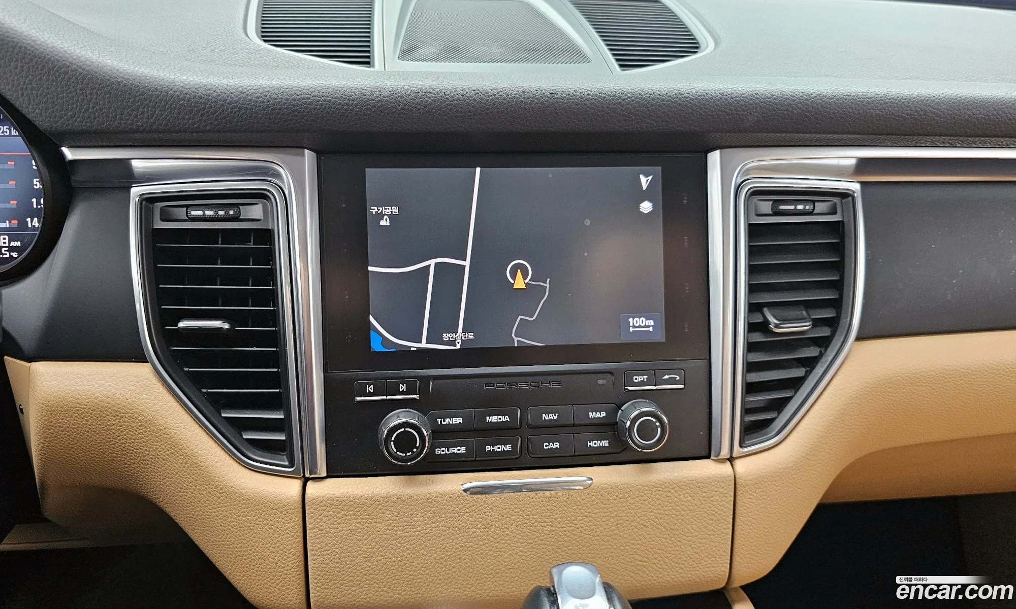 Porsche Macan 2018 WP1AA2959JLB22849 — 9