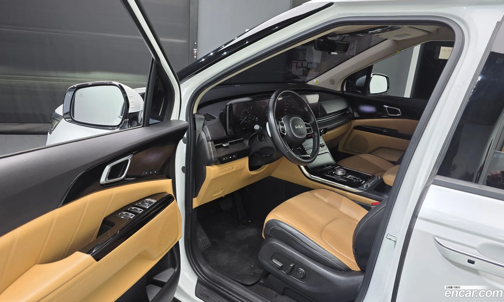 Kia Carnival 2022 KNANE81BBPS228803 — 9