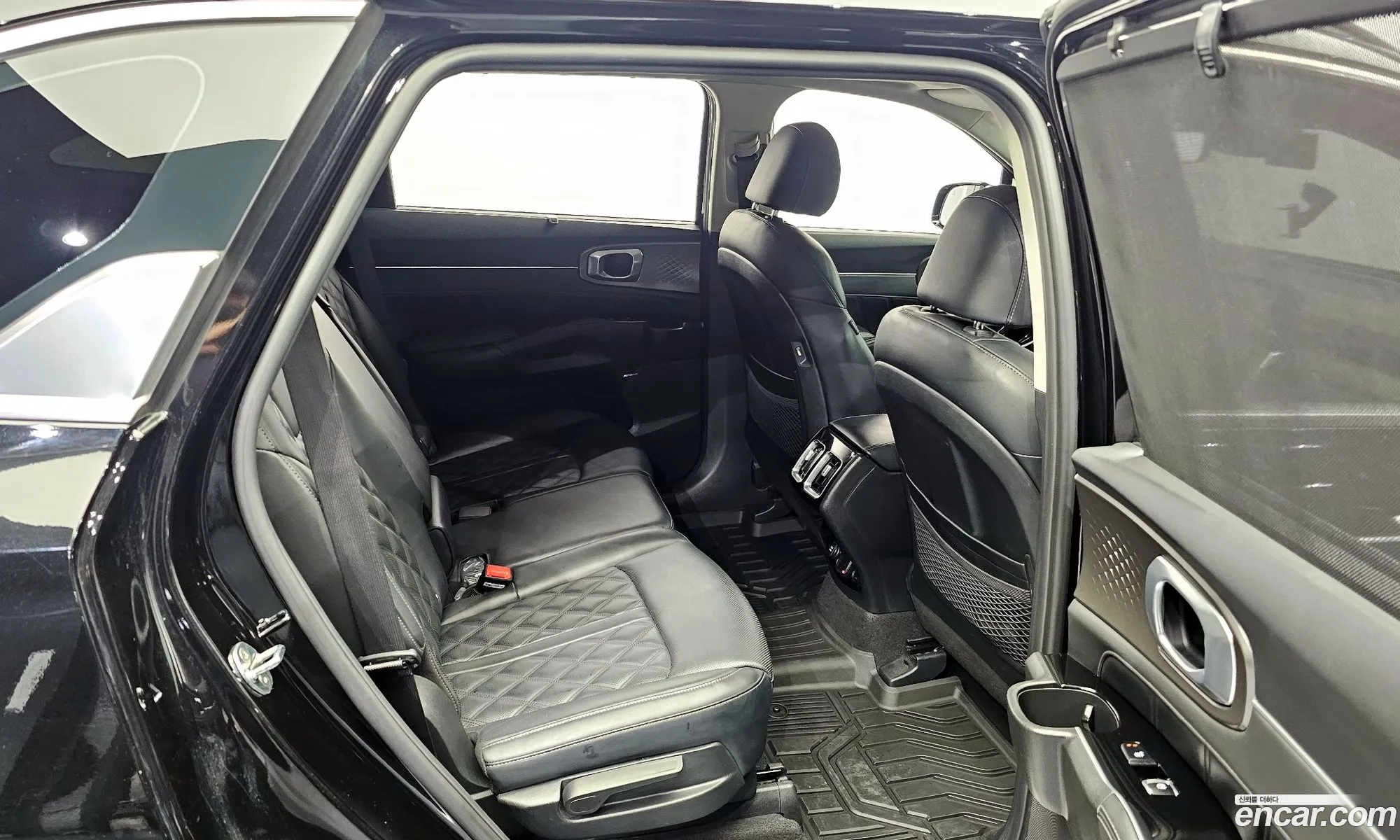 Kia Sorento 2020 KNARK81BHMA006553 — 6