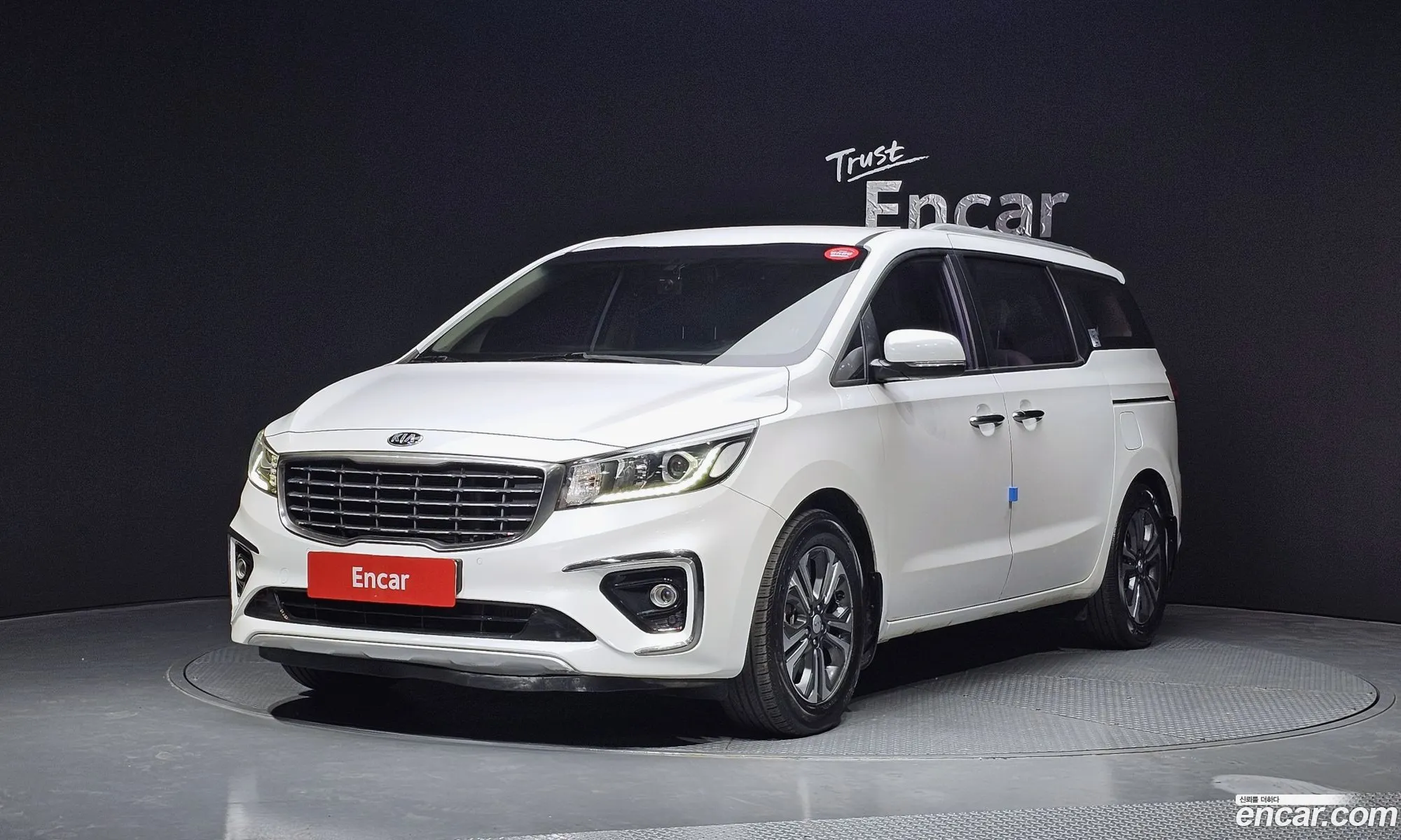 Kia Carnival 2020 — 15