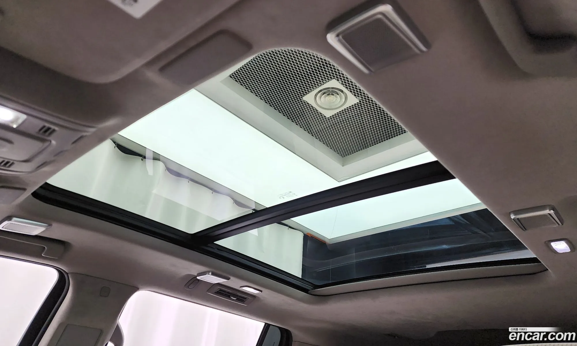 Cadillac Escalade 2023 — 9