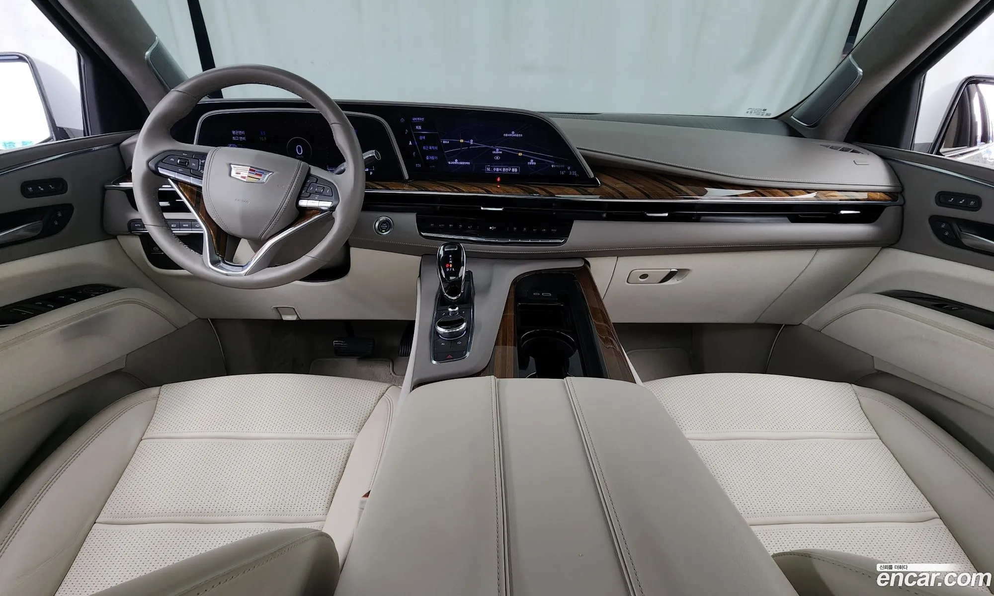 Cadillac Escalade 2023 — 4