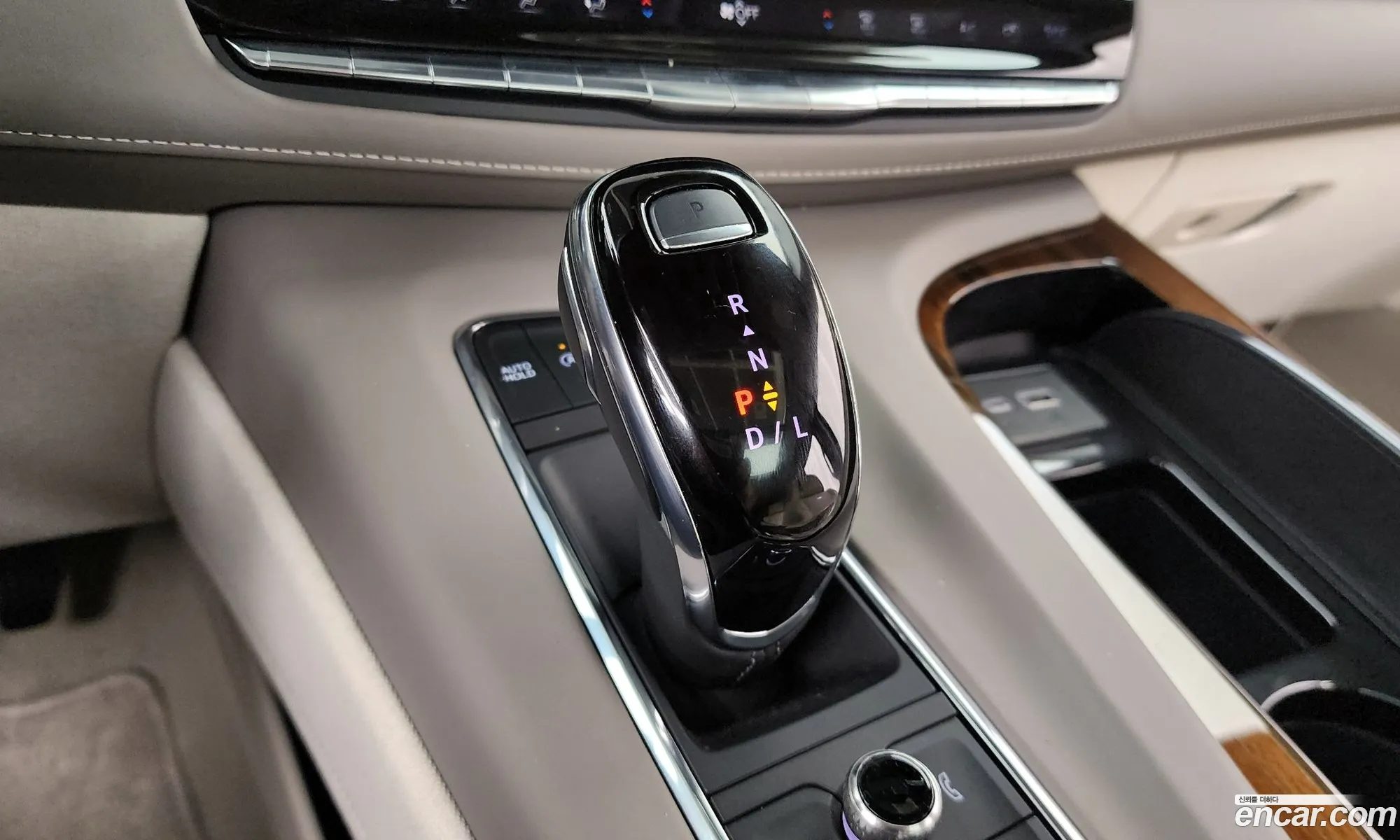 Cadillac Escalade 2023 — 3