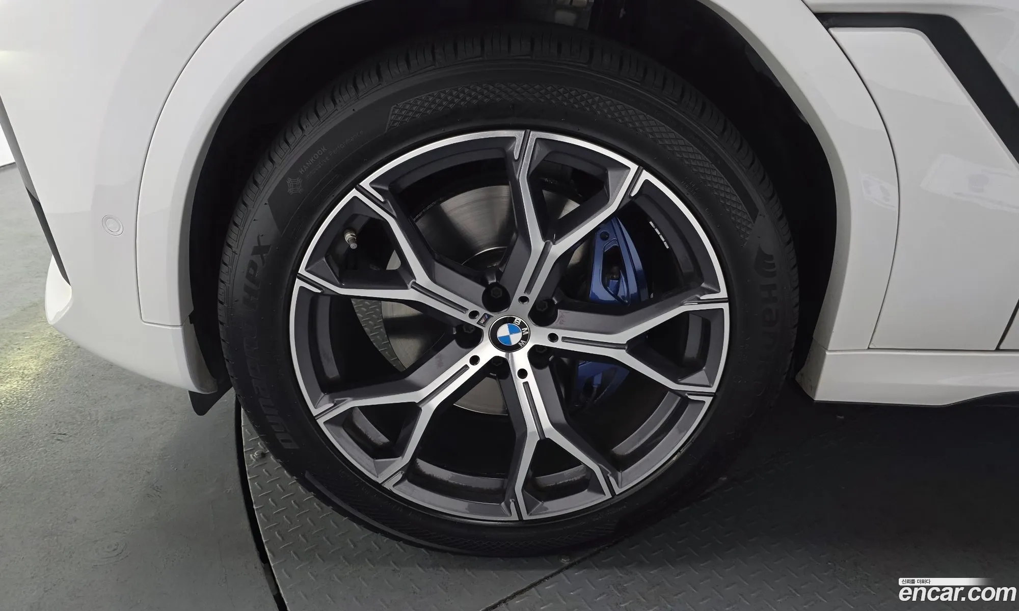 BMW X6 2022 — 7