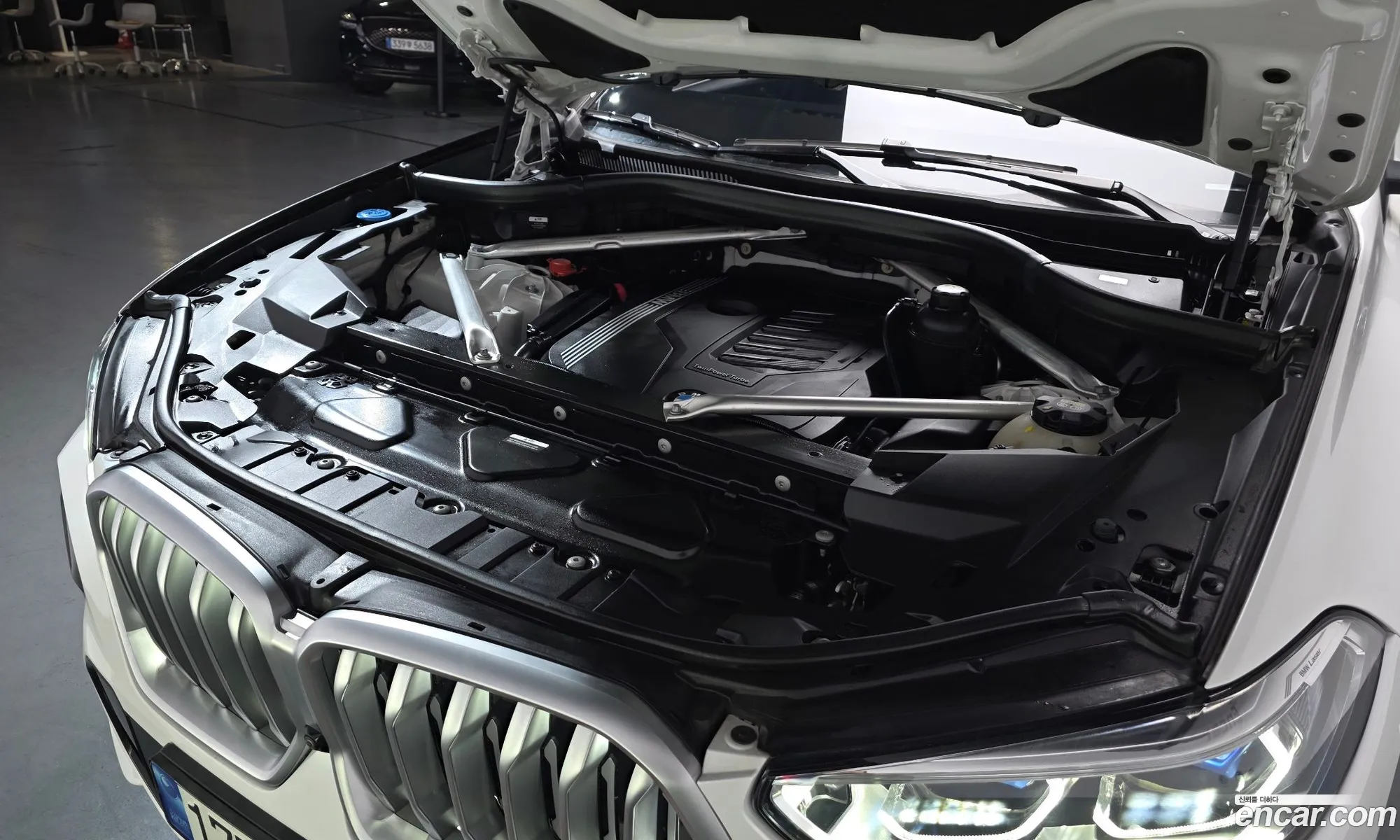 BMW X6 2022 — 14