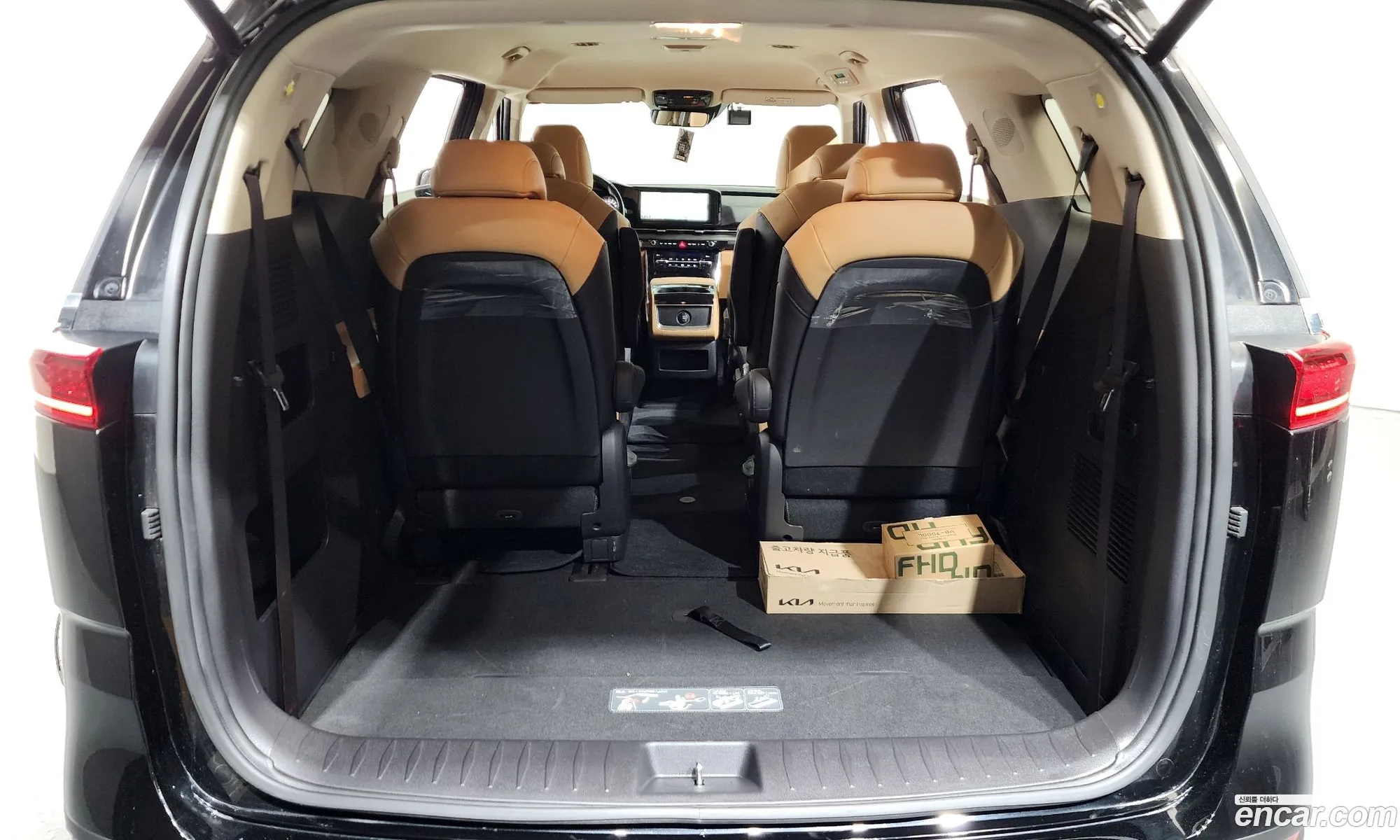 Kia Carnival 2022 KNANC81BBPS200259 — 4