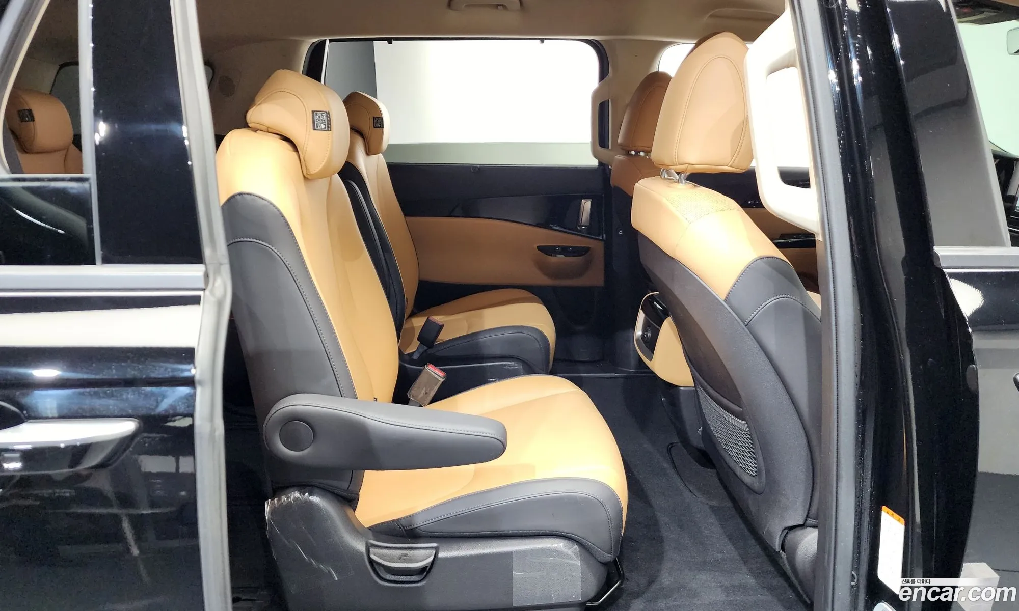 Kia Carnival 2022 KNANC81BBPS200259 — 7