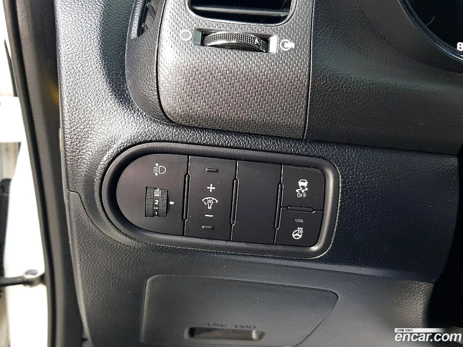 Kia K3 2017 — 14