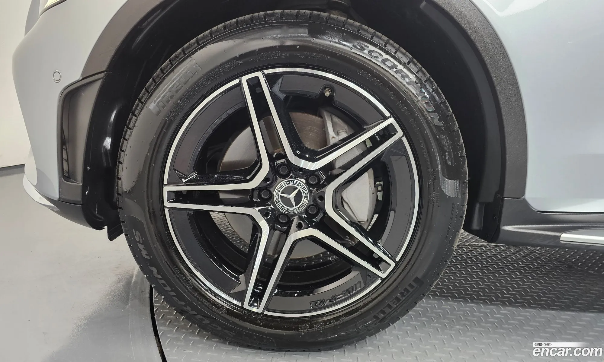 Mercedes-Benz GLC-Class X253 2023 — 19