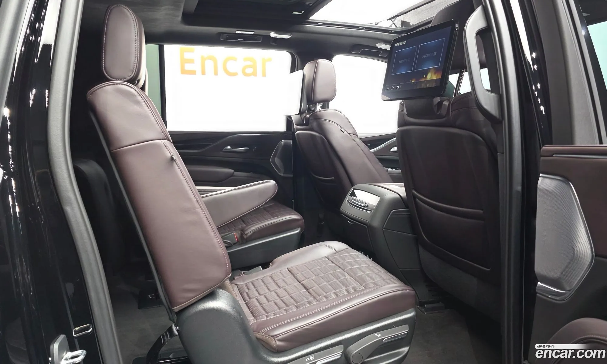 Cadillac Escalade 2023 — 15