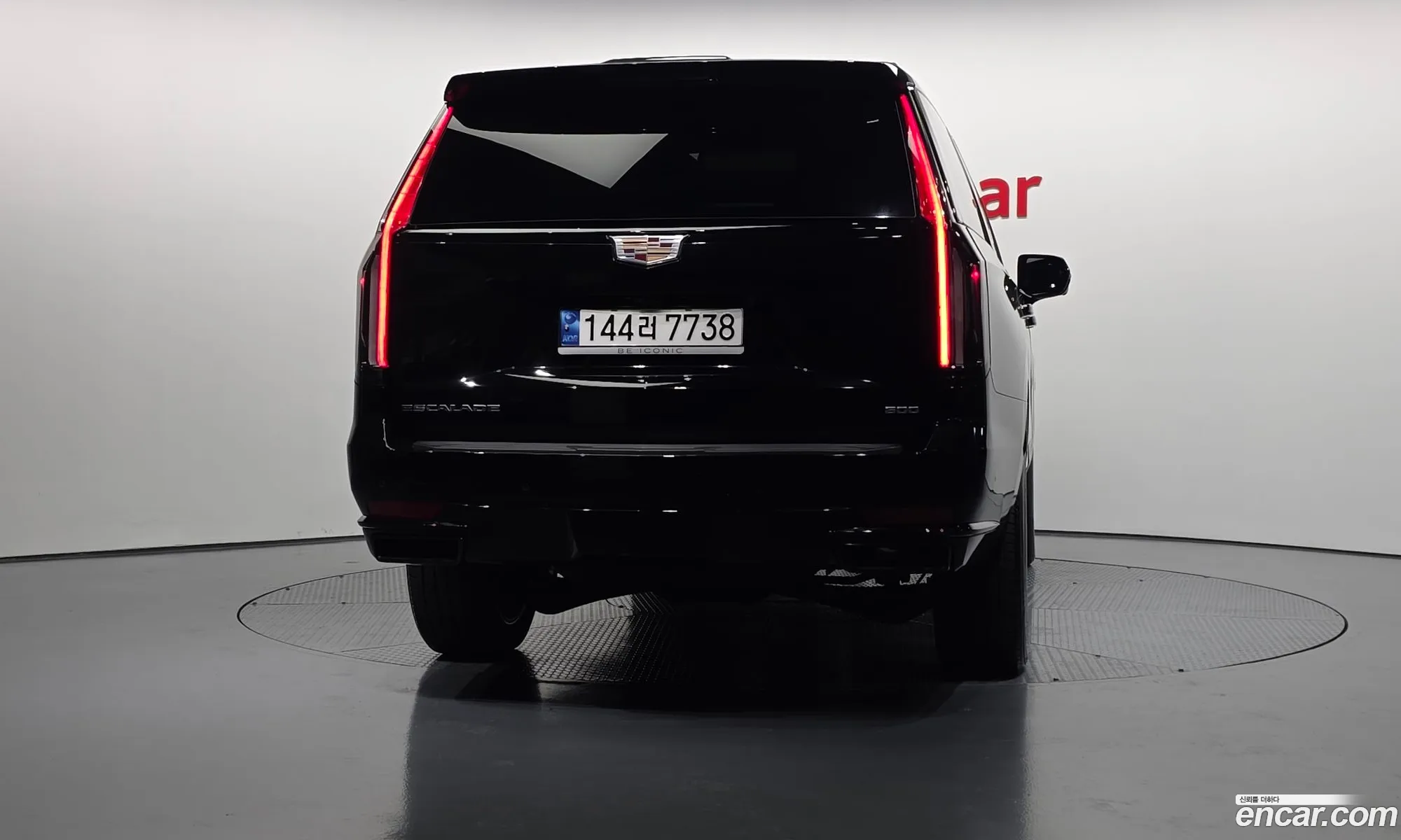Cadillac Escalade 2023 — 9
