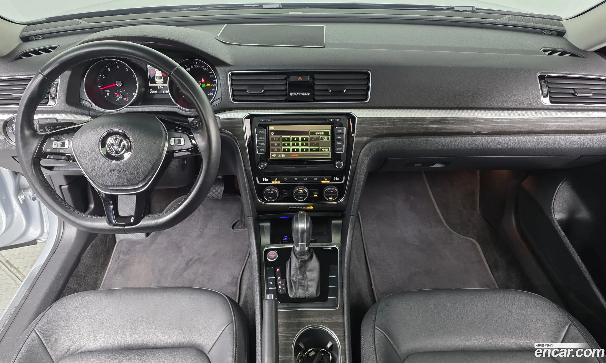 Volkswagen Passat 2018 — 14
