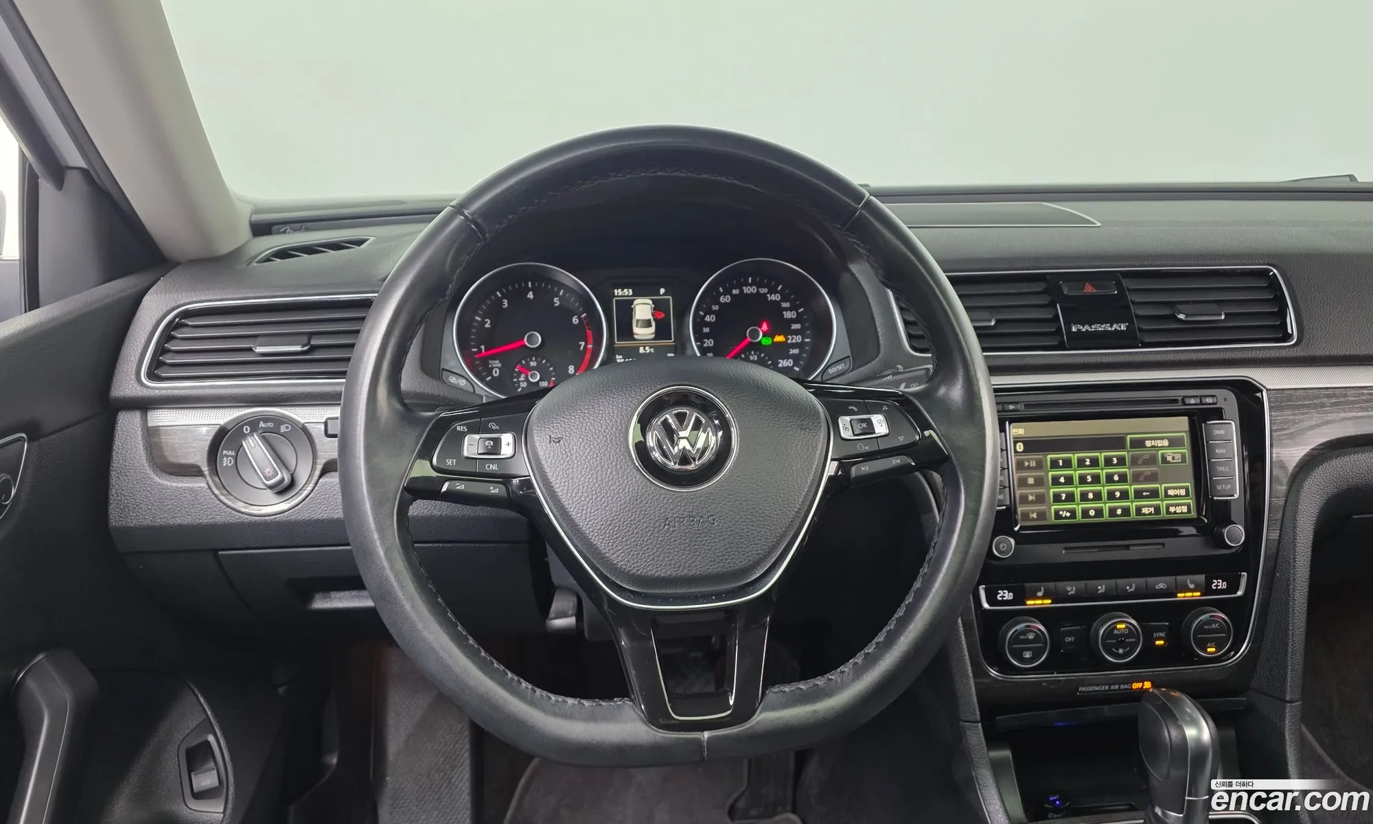 Volkswagen Passat 2018 — 11