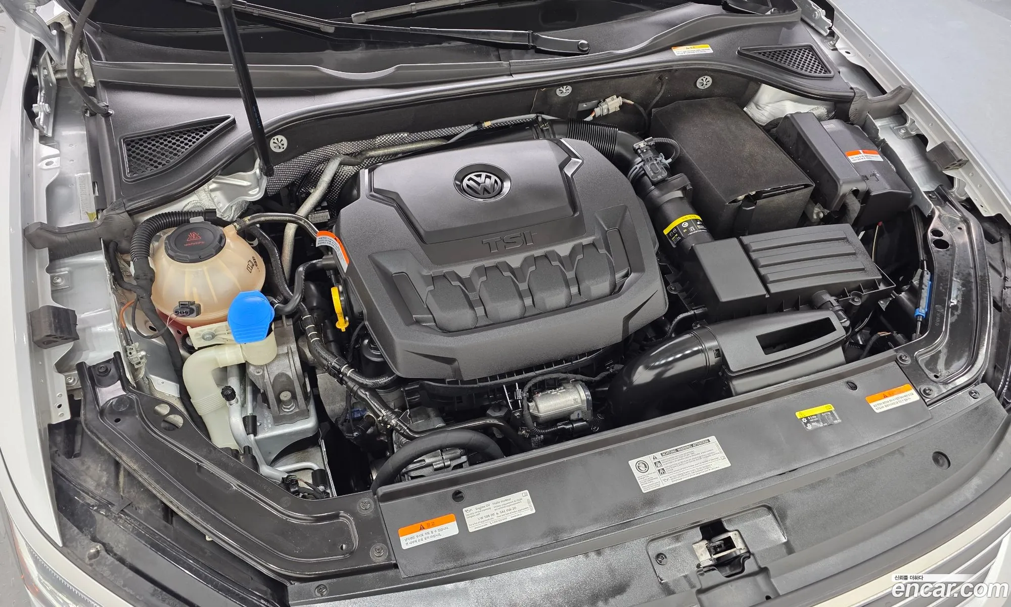 Volkswagen Passat 2018 — 19