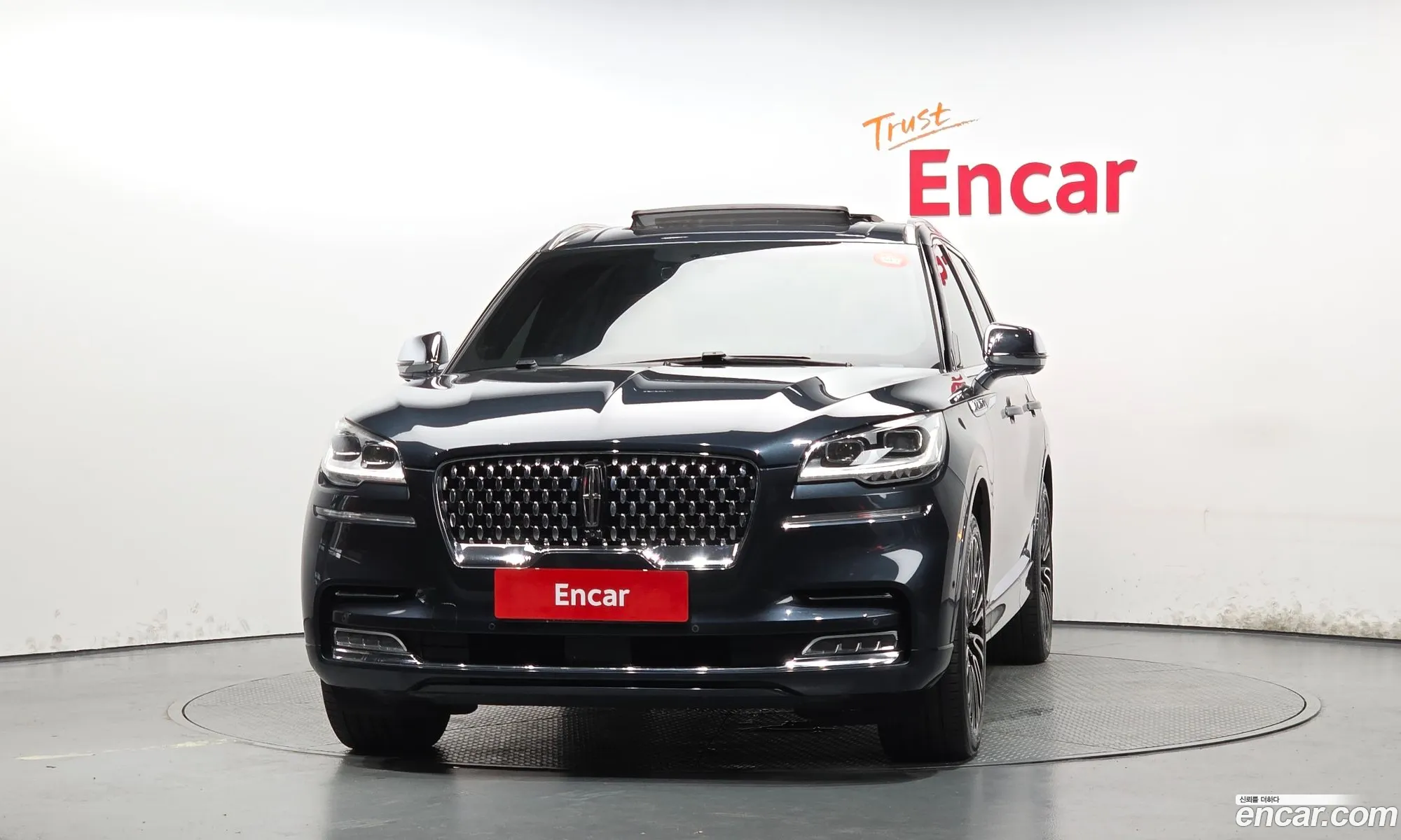 Lincoln Aviator 2020 5LM5J9XC6LGL25764 — 15