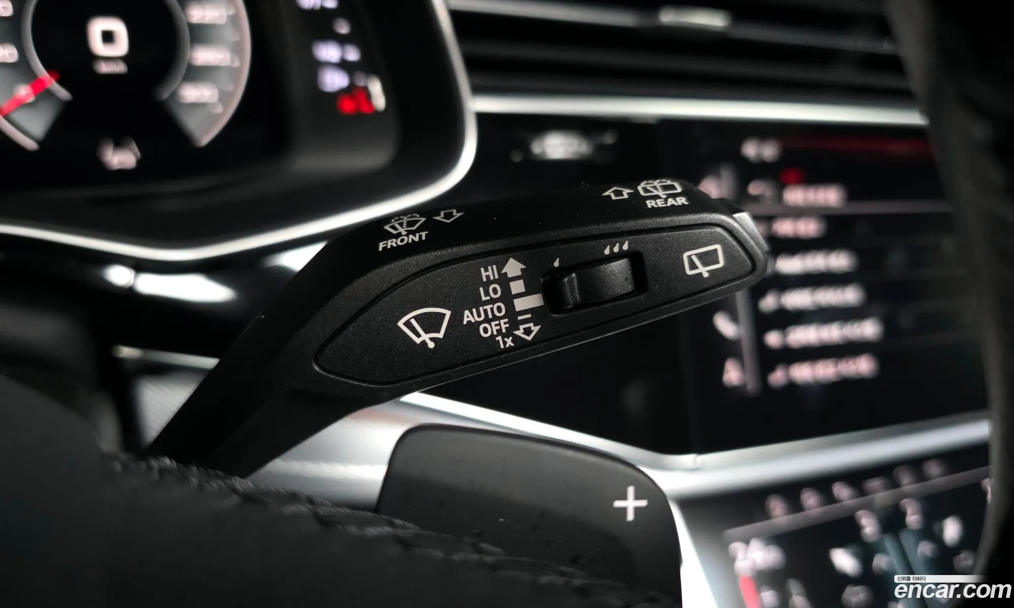 Audi Q8 2021 — 15