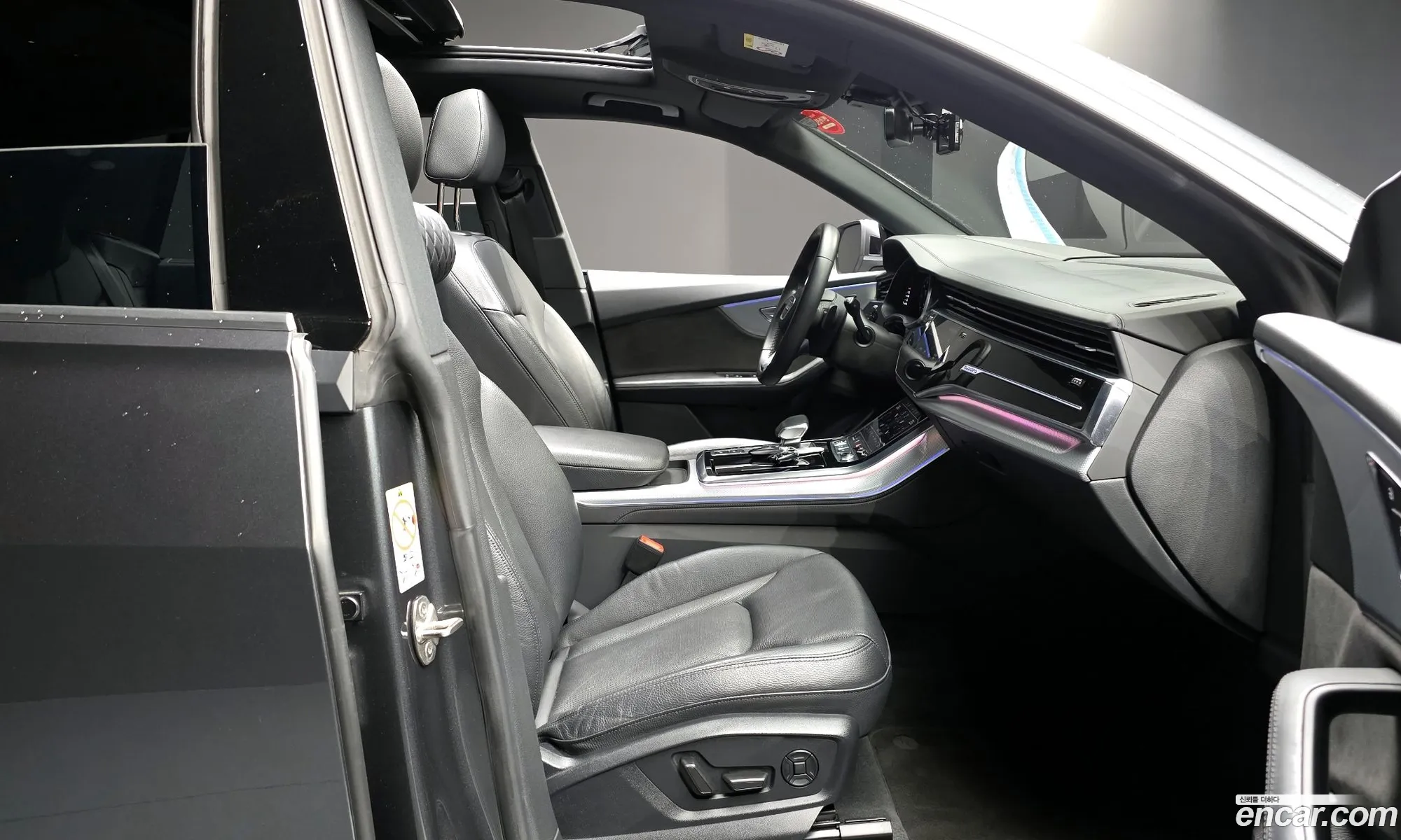 Audi Q8 2021 — 18