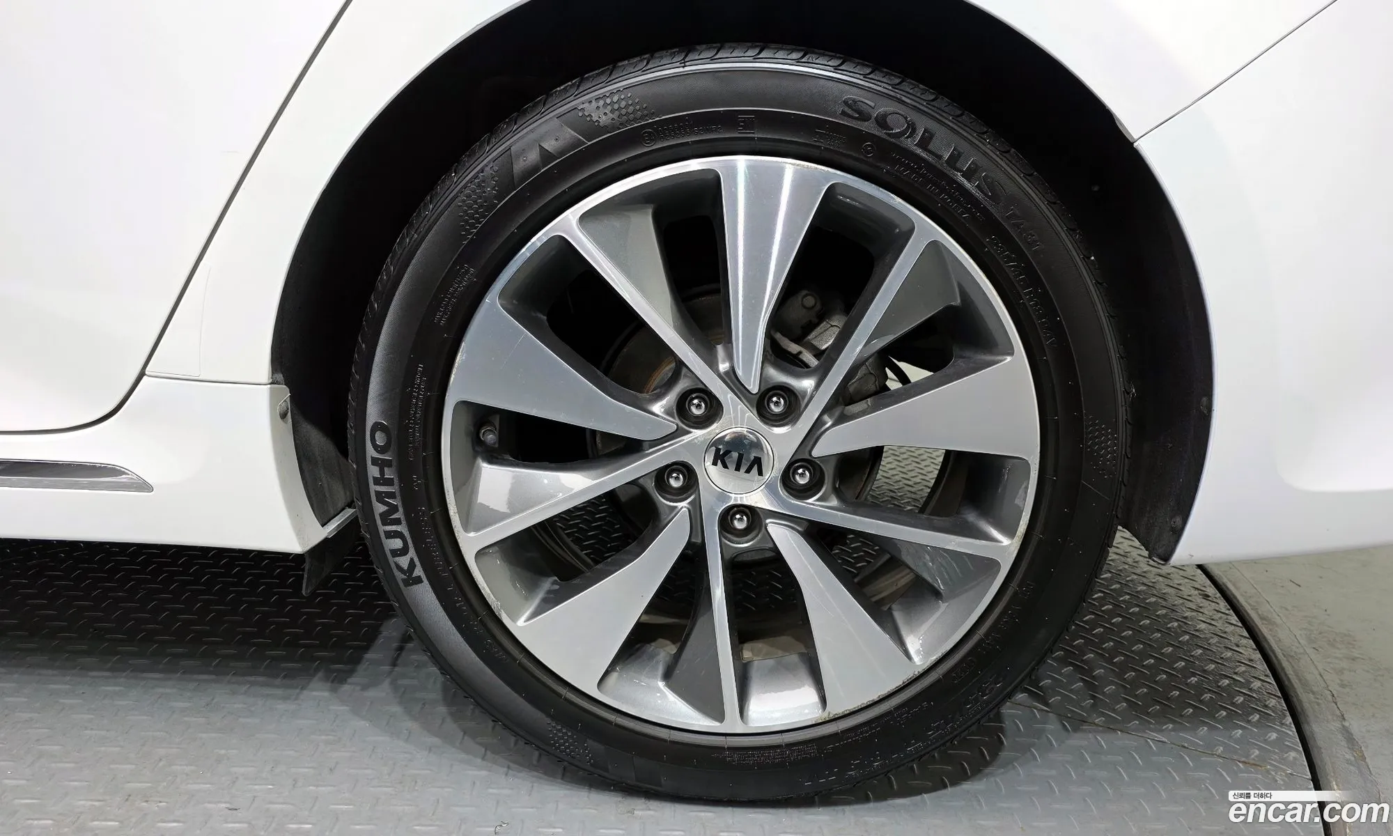 Kia K5 2018 — 18