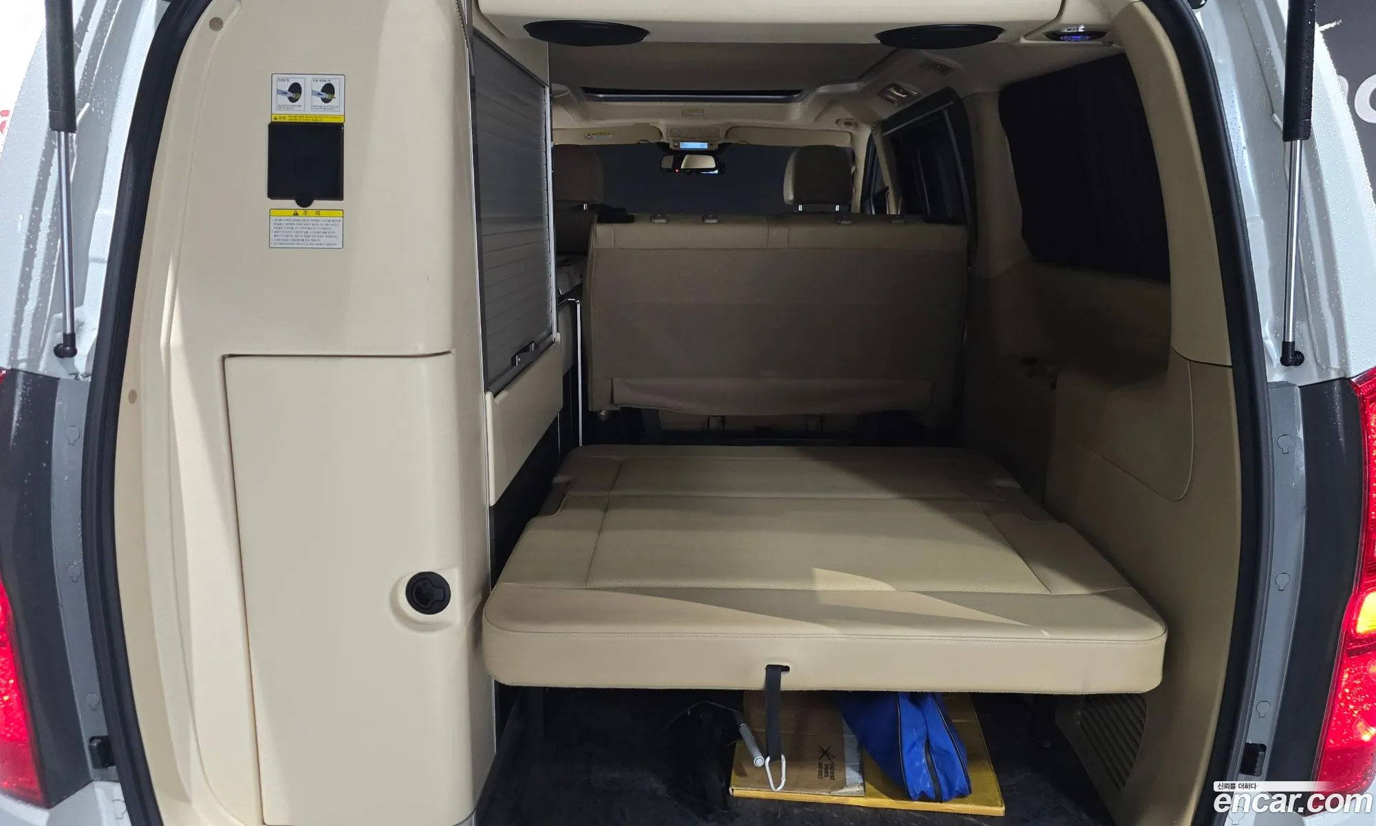 Hyundai Grand Starex 2019 — 21
