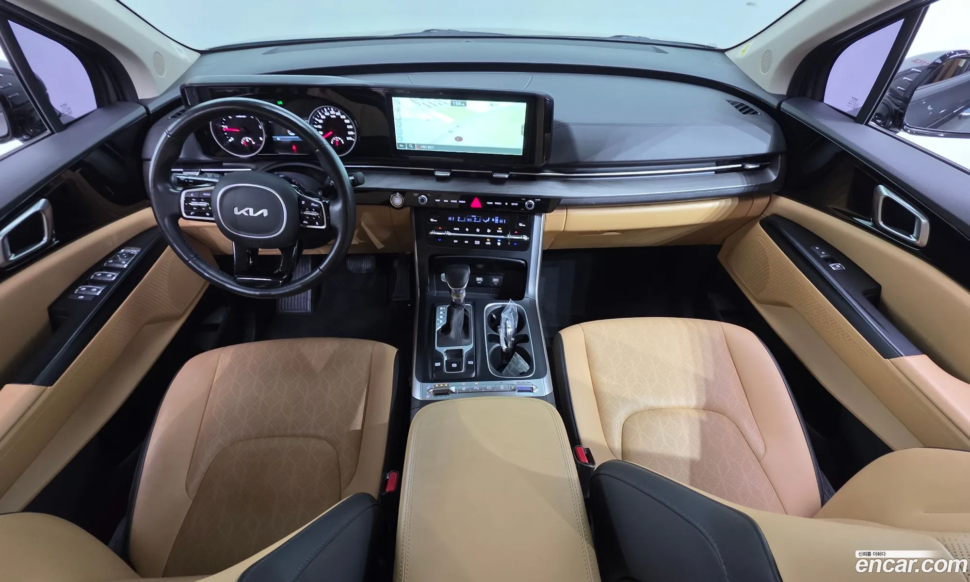 Kia Carnival 2022 — 10
