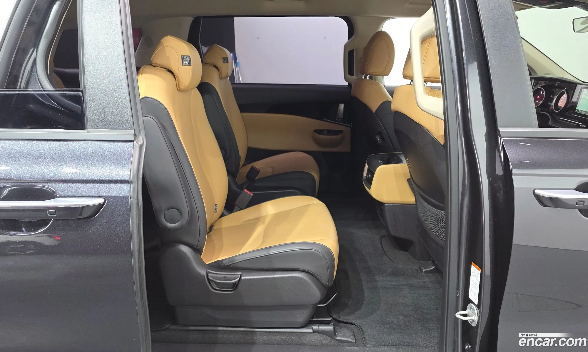 Kia Carnival 2022 — 13