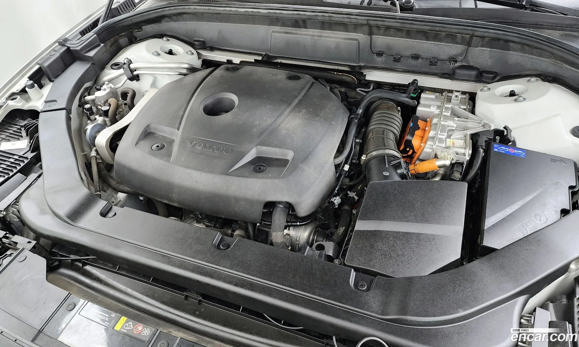 Volvo XC60 2021 YV1UZBR0DM1753018 — 3