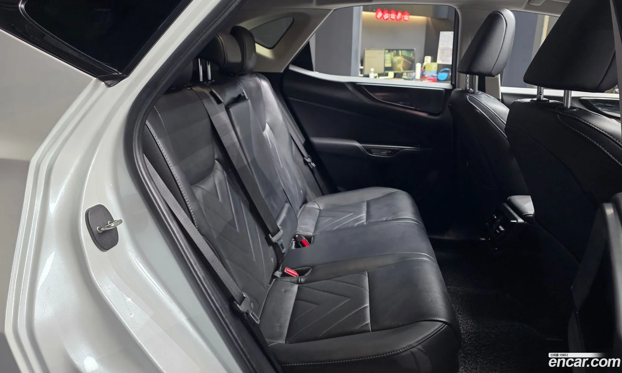 Lexus NX450h+ 2024 — 19
