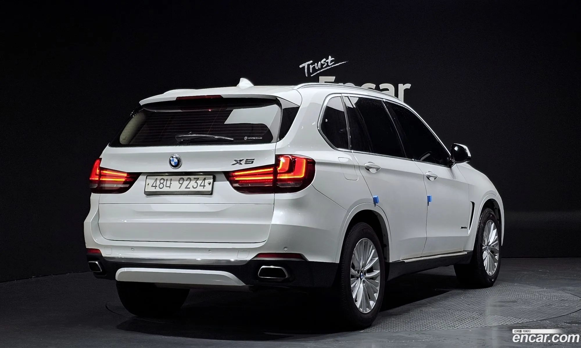 BMW X5 2017 — 7
