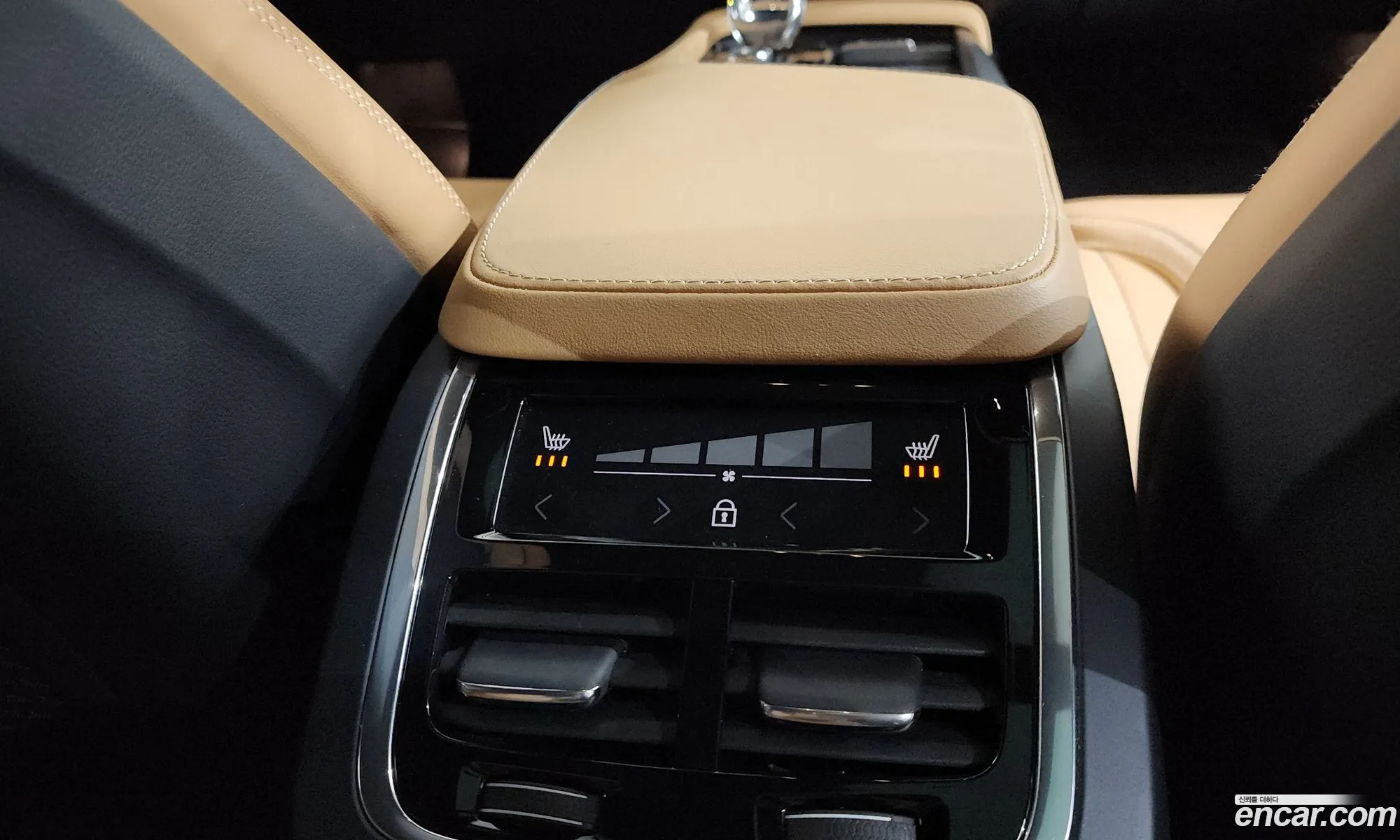 Volvo XC90 2022 YV1LF062CN1834403 — 18