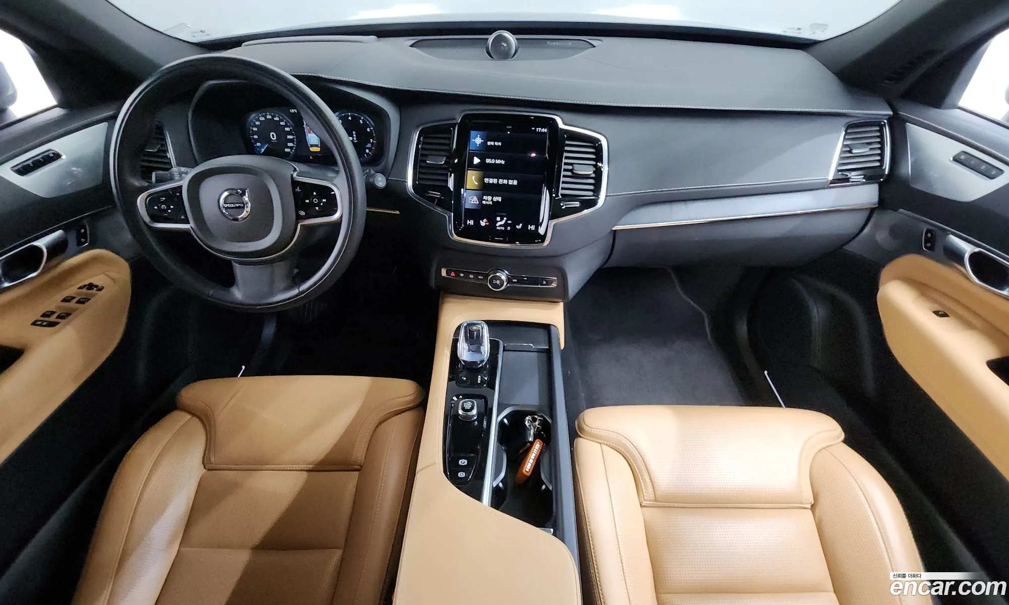 Volvo XC90 2022 YV1LF062CN1834403 — 5