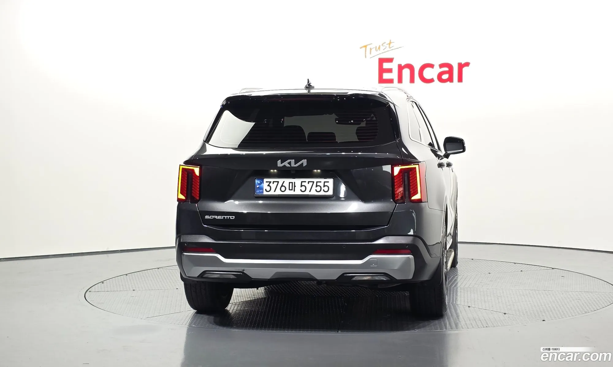 Kia Sorento 2023 — 18