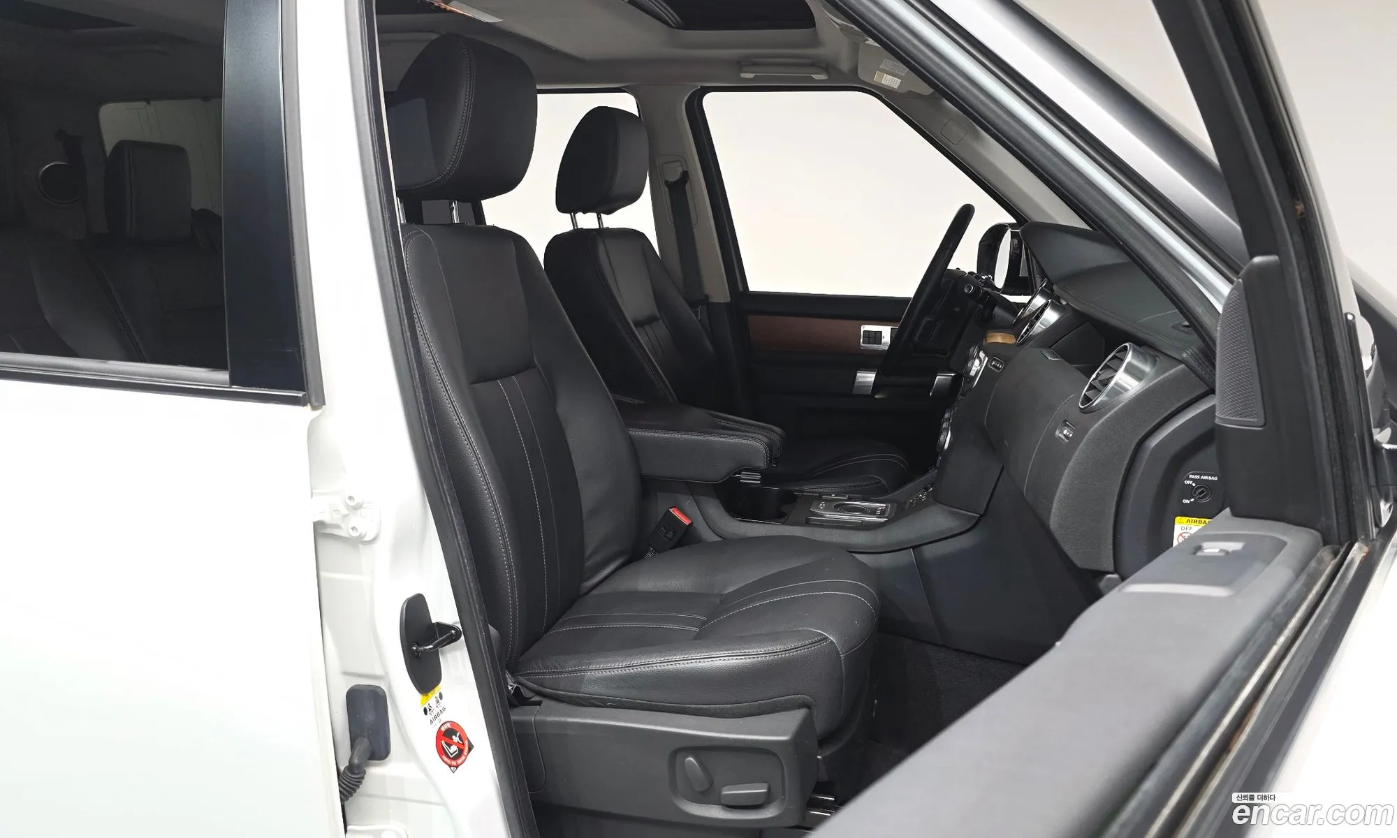 Land Rover Discovery 4 2014 SALLAAAG6EA709975 — 3