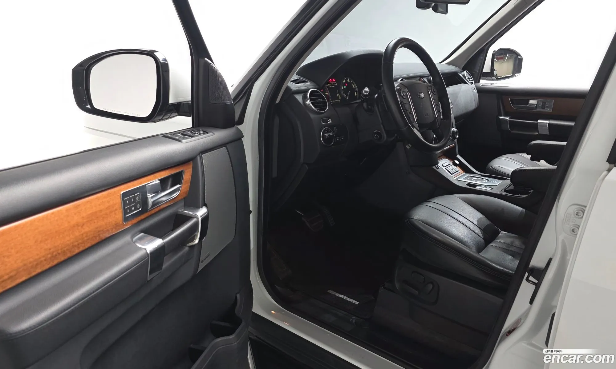 Land Rover Discovery 4 2014 SALLAAAG6EA709975 — 10