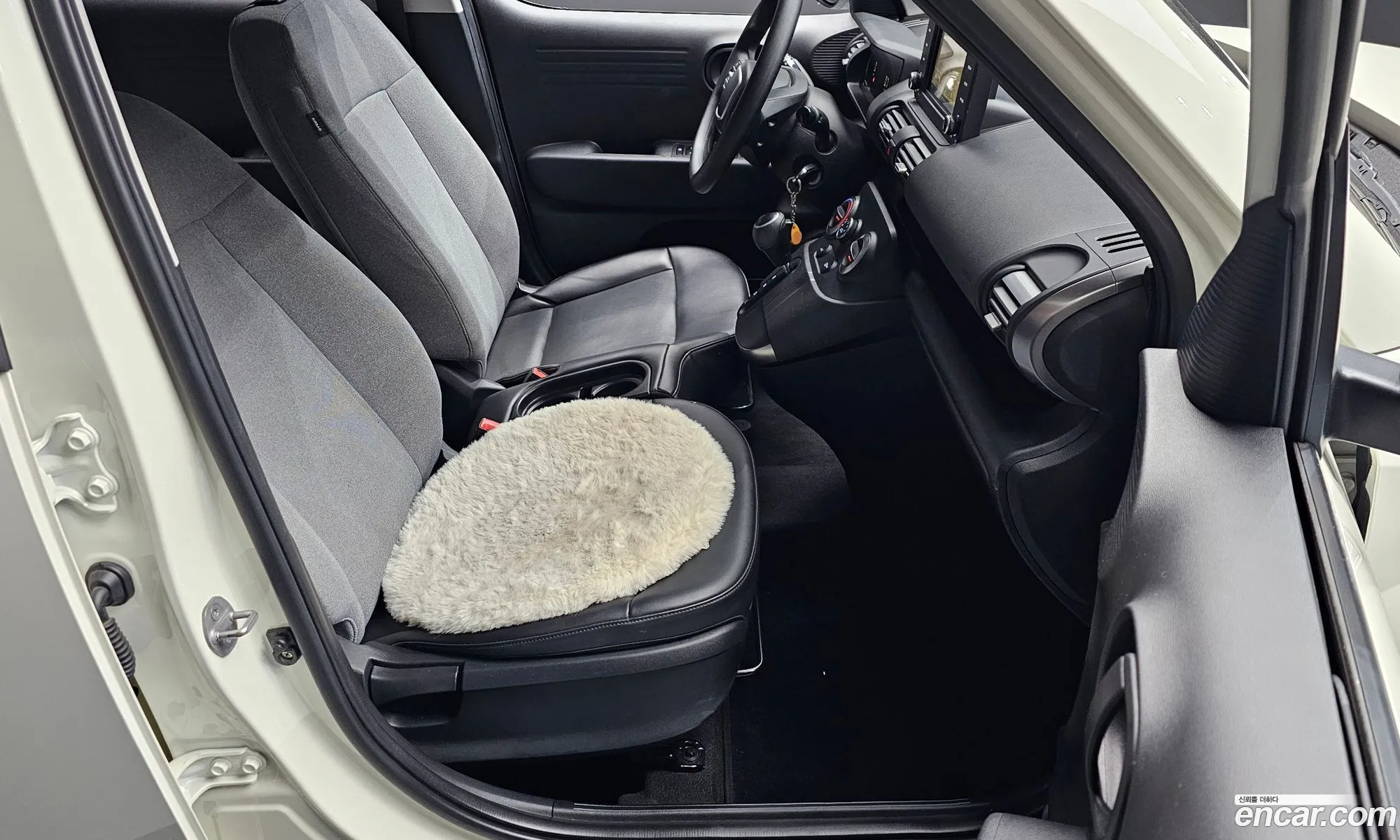 Hyundai Casper 2022 — 17