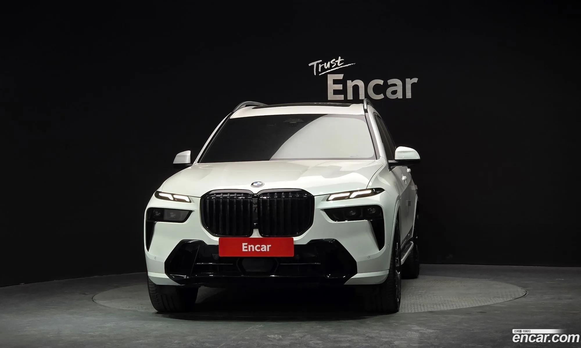 BMW X7 2024 — 12
