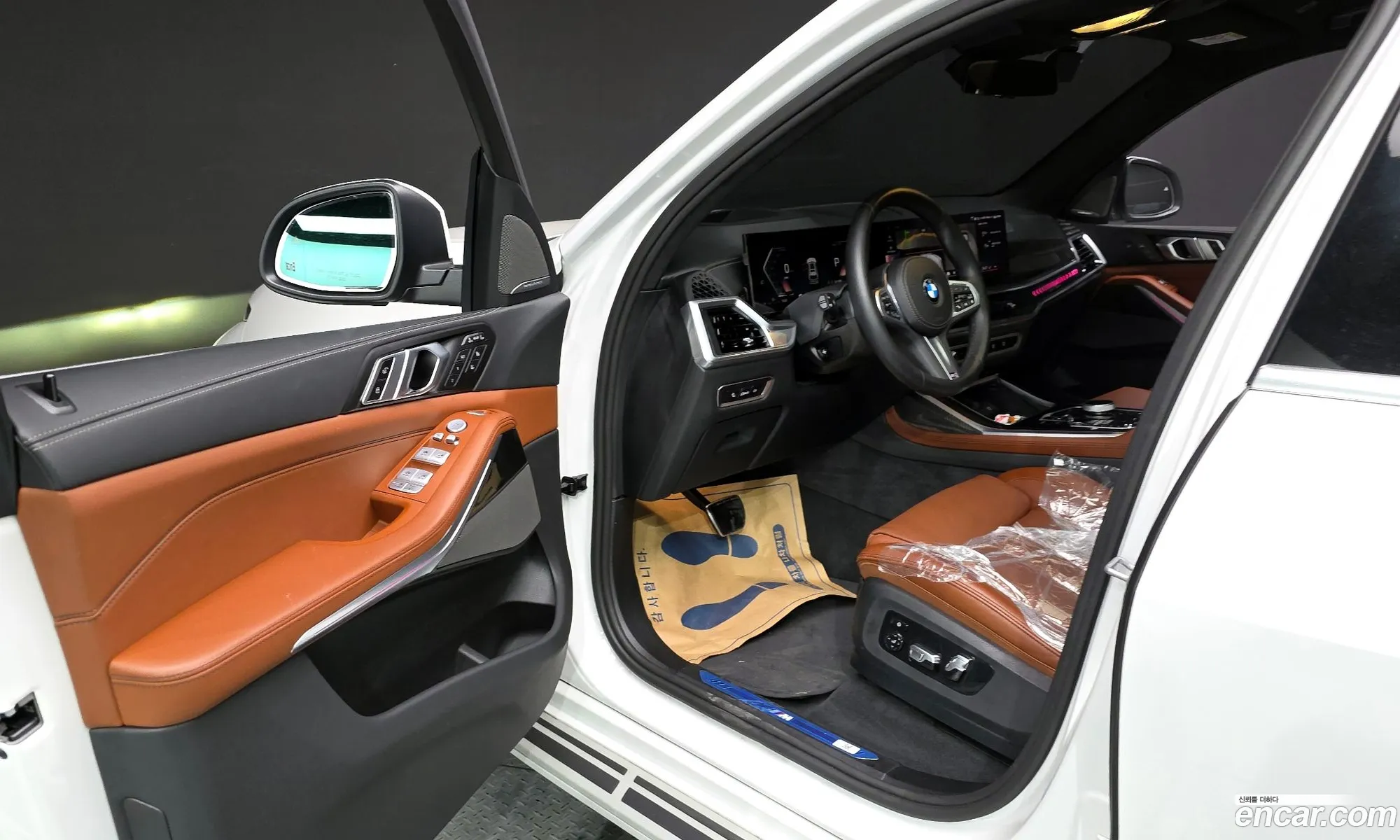 BMW X7 2024 — 7