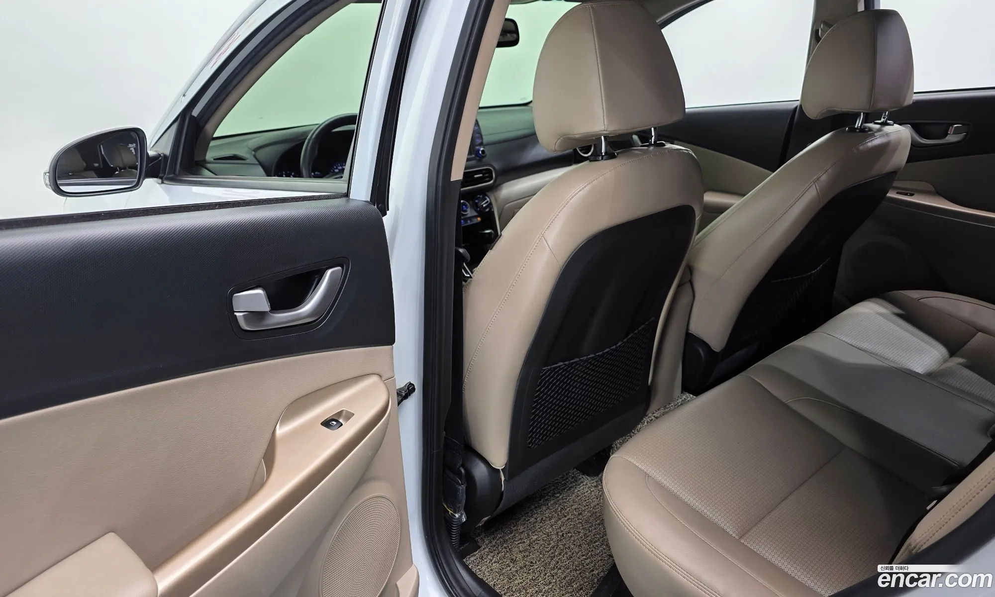 Hyundai Kona 2017 — 17