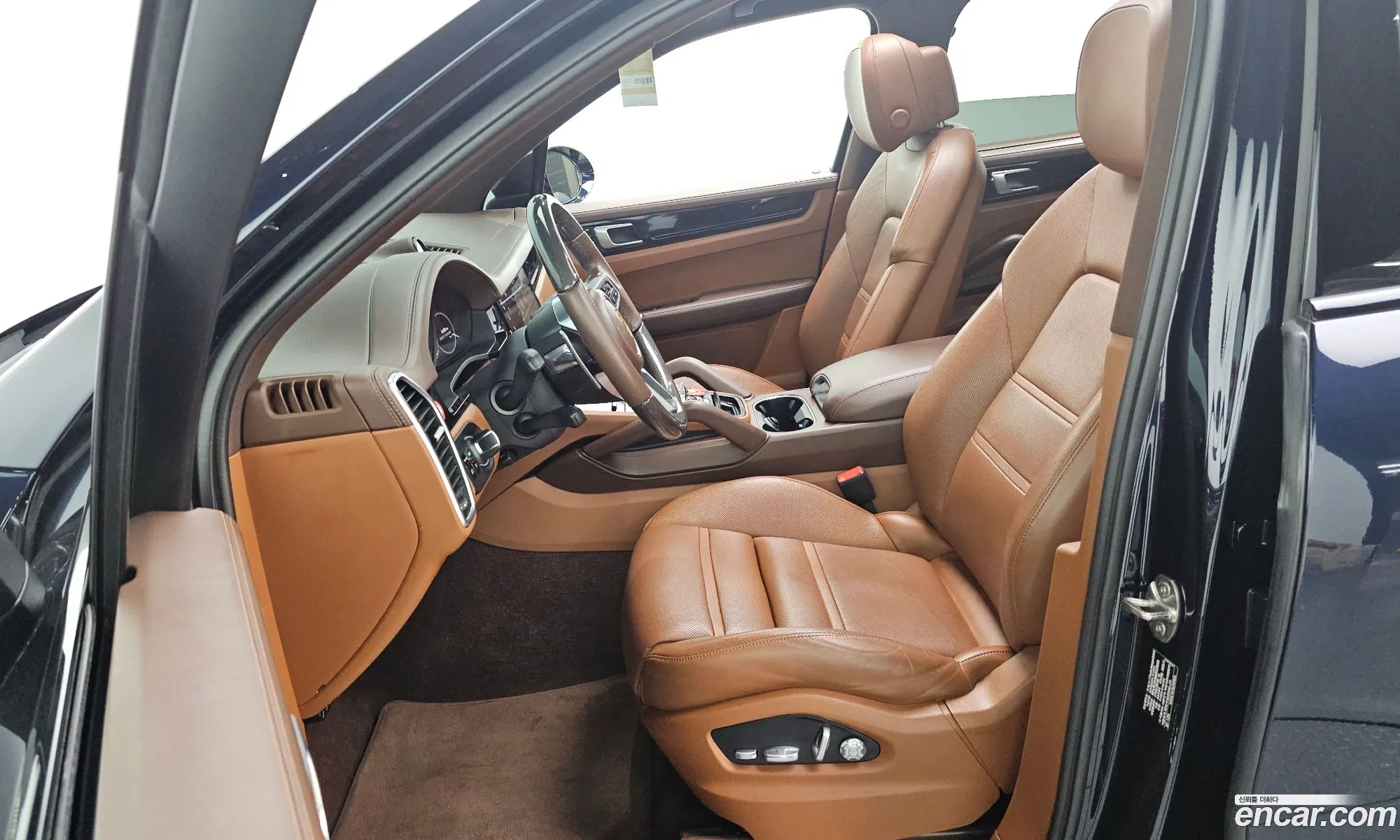 Porsche Cayenne 2021 — 20
