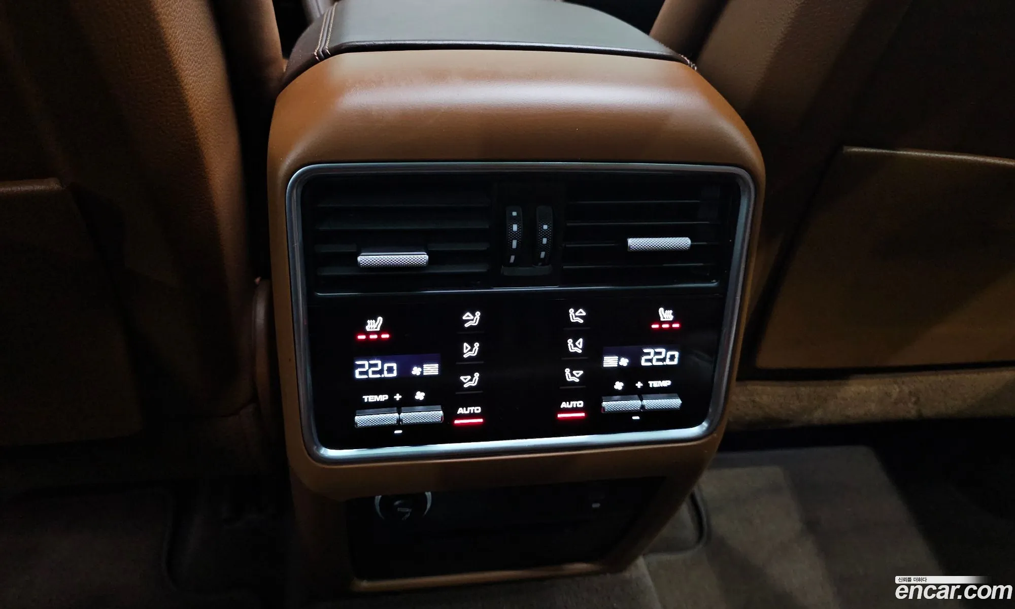 Porsche Cayenne 2021 — 11