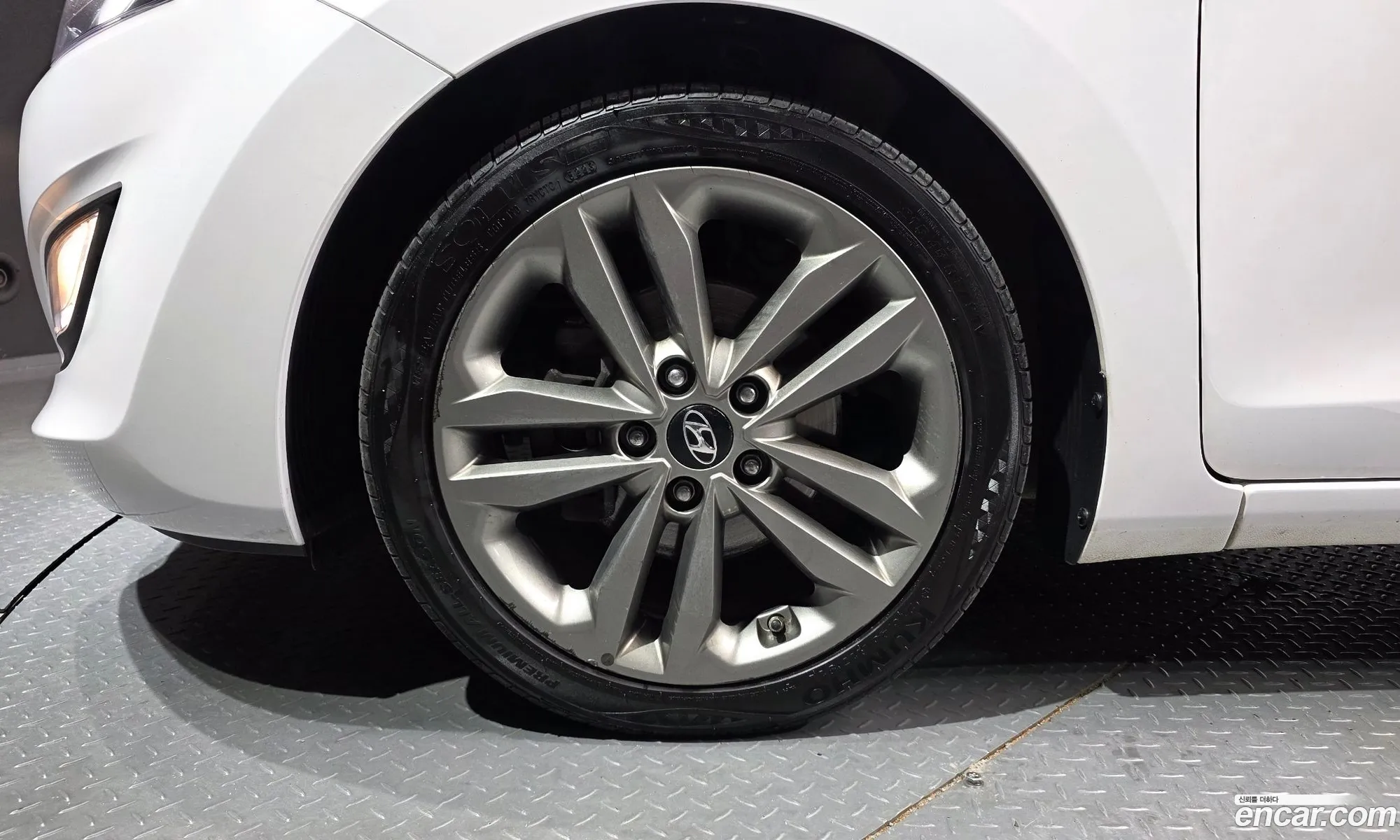 Hyundai i30 2015 — 16