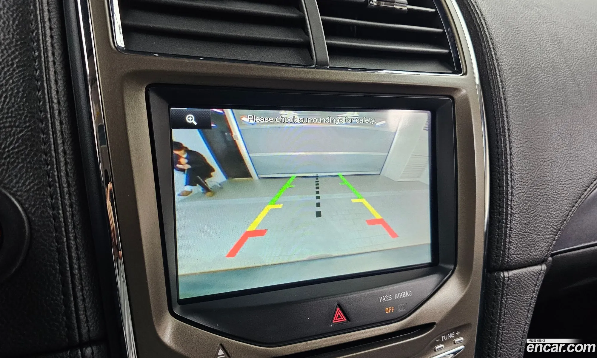Lincoln MKX 2011 — 14
