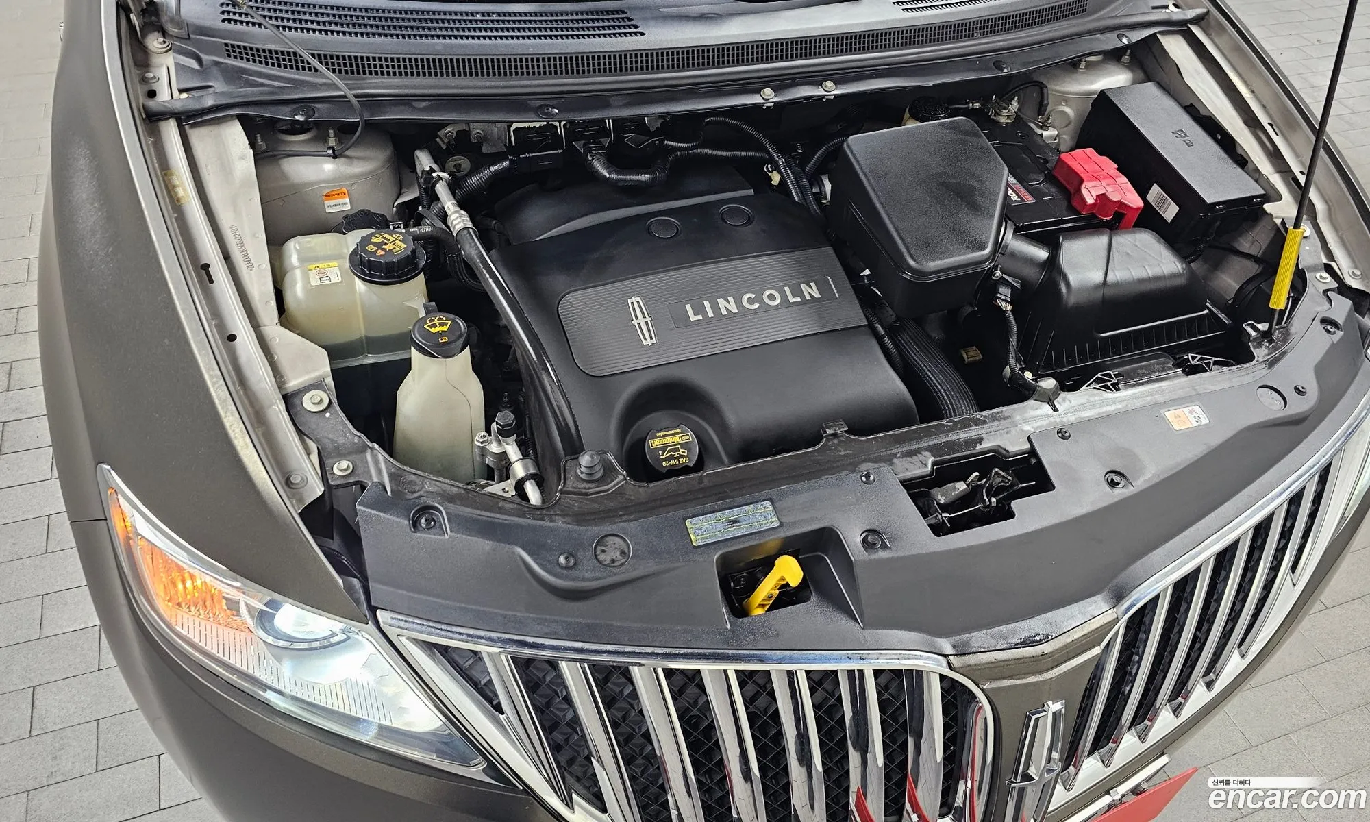 Lincoln MKX 2011 — 17