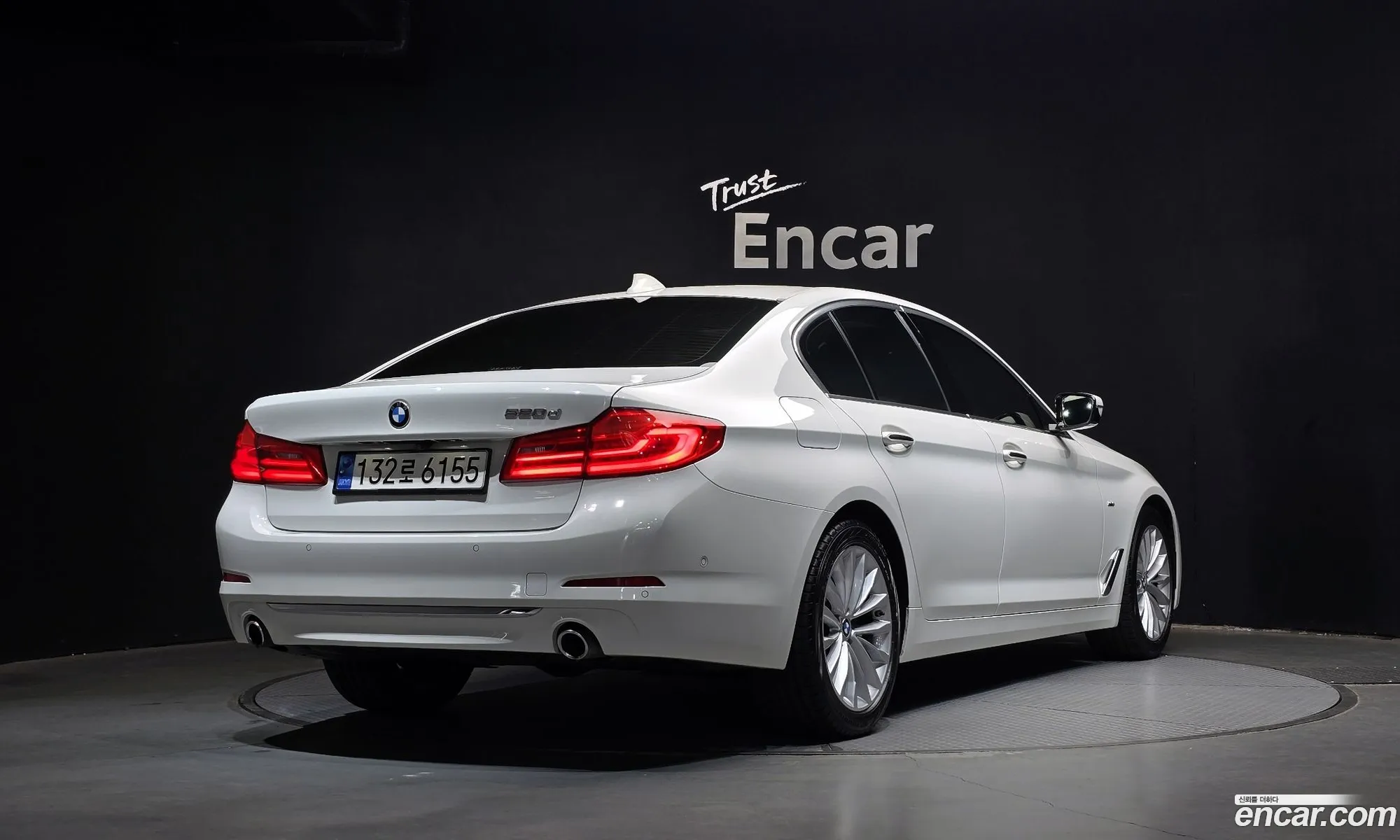 BMW 5 Series 2018 WBAJC3102JWE63722 — 16